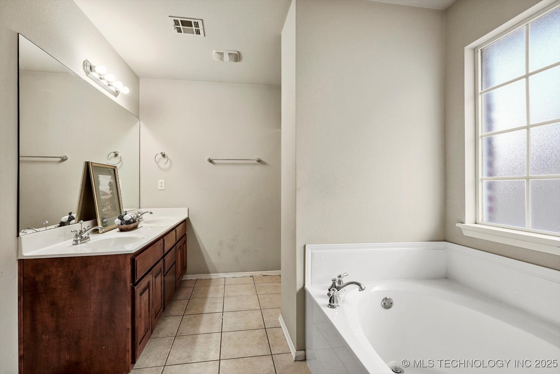 7316 E Knoxville Street Property Photo 17
