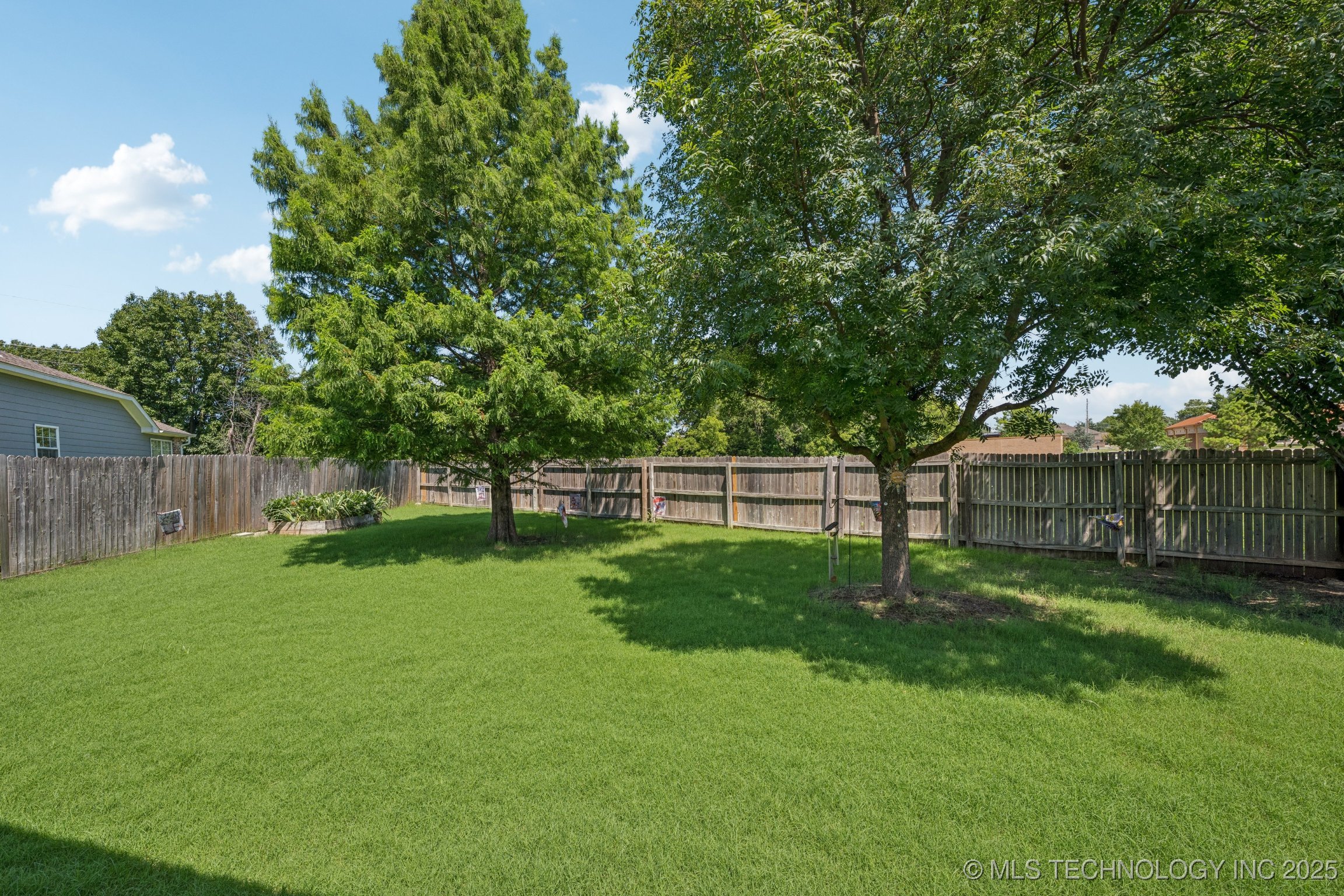 8911 E 62nd Street Property Photo 26