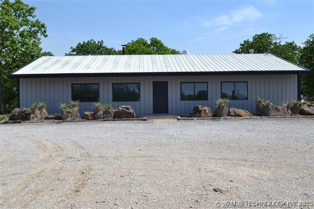 9329 W Hwy 20 Road Property Photo 1