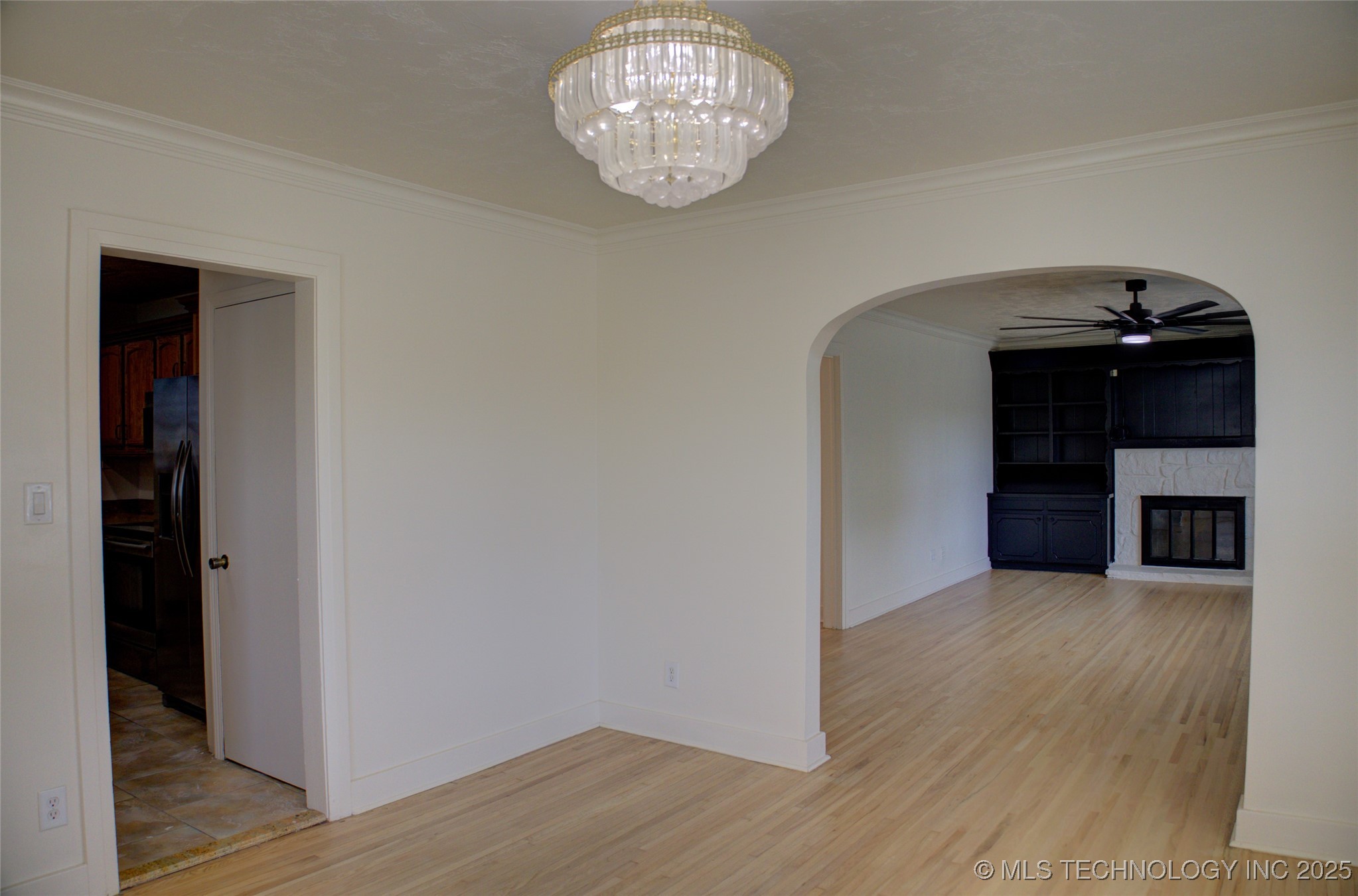 1207 S Yale Avenue Property Photo 14