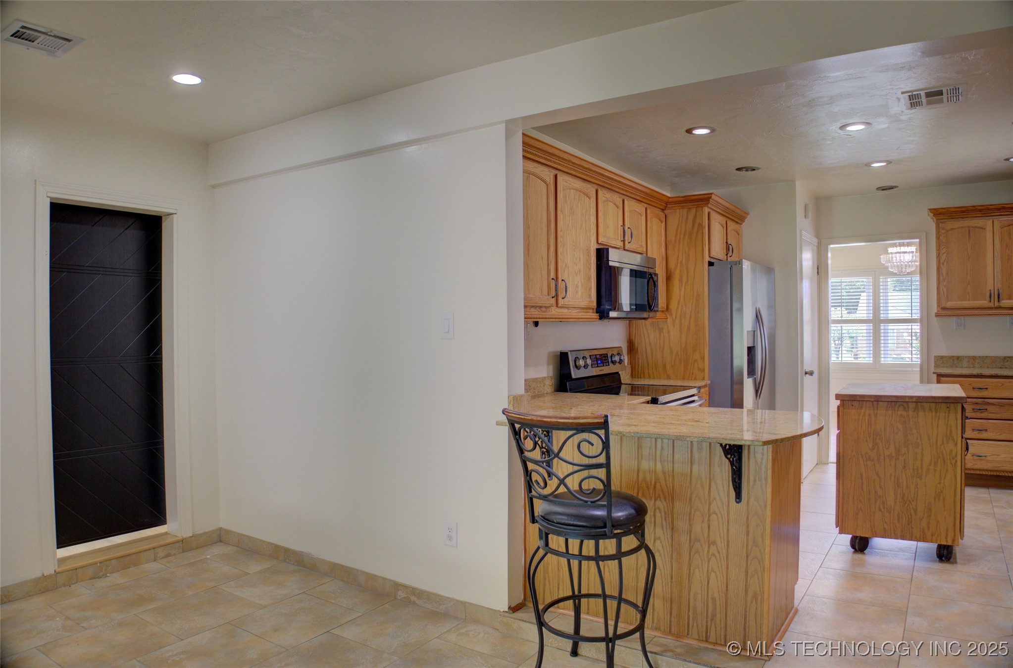1207 S Yale Avenue Property Photo 24