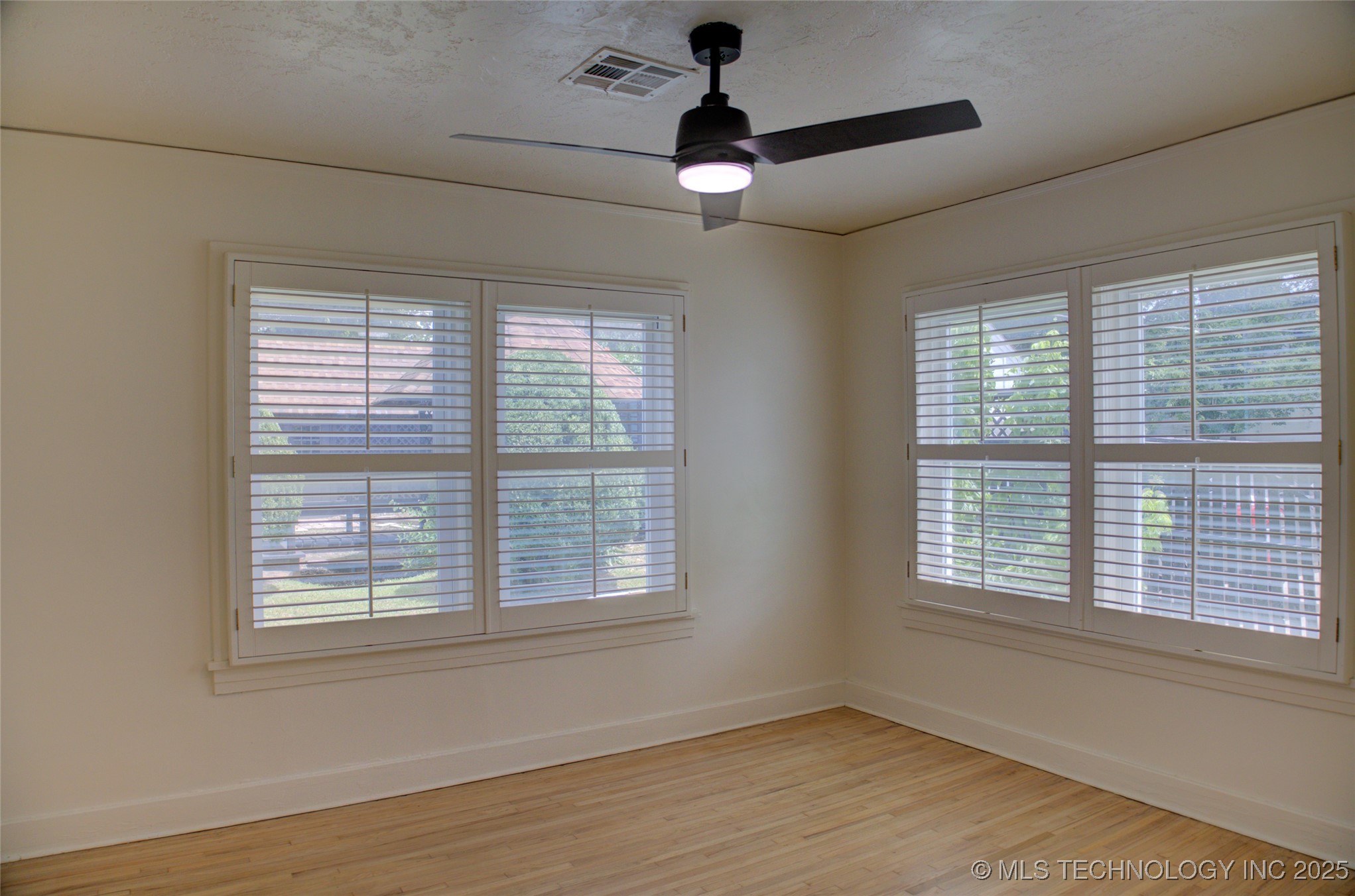 1207 S Yale Avenue Property Photo 34