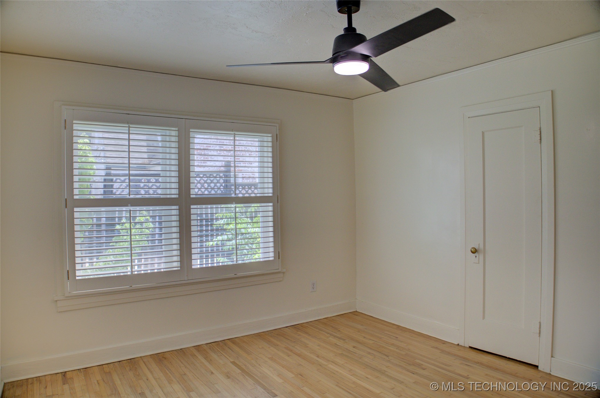 1207 S Yale Avenue Property Photo 35