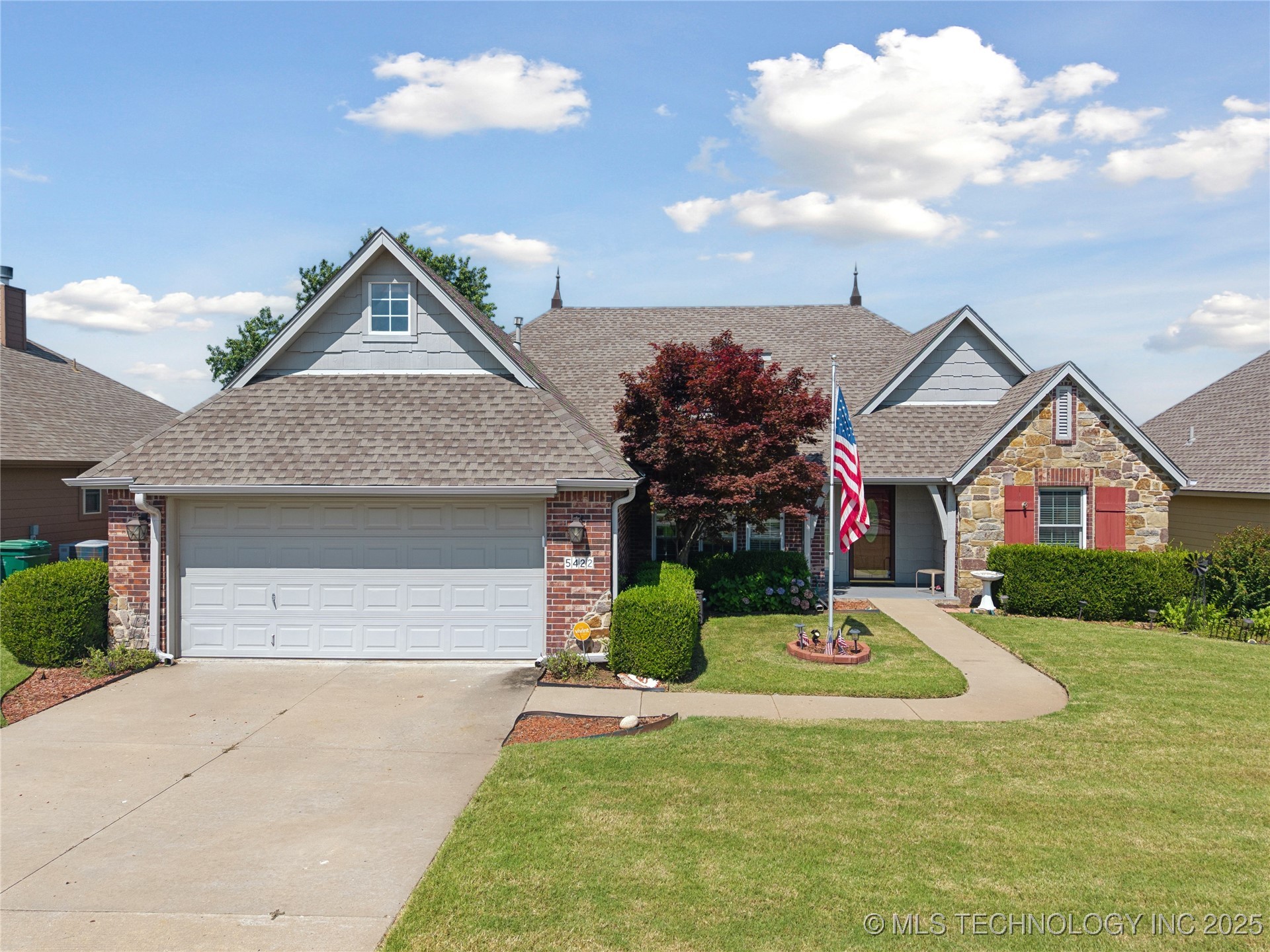 5422 Redbud Drive Property Photo 1