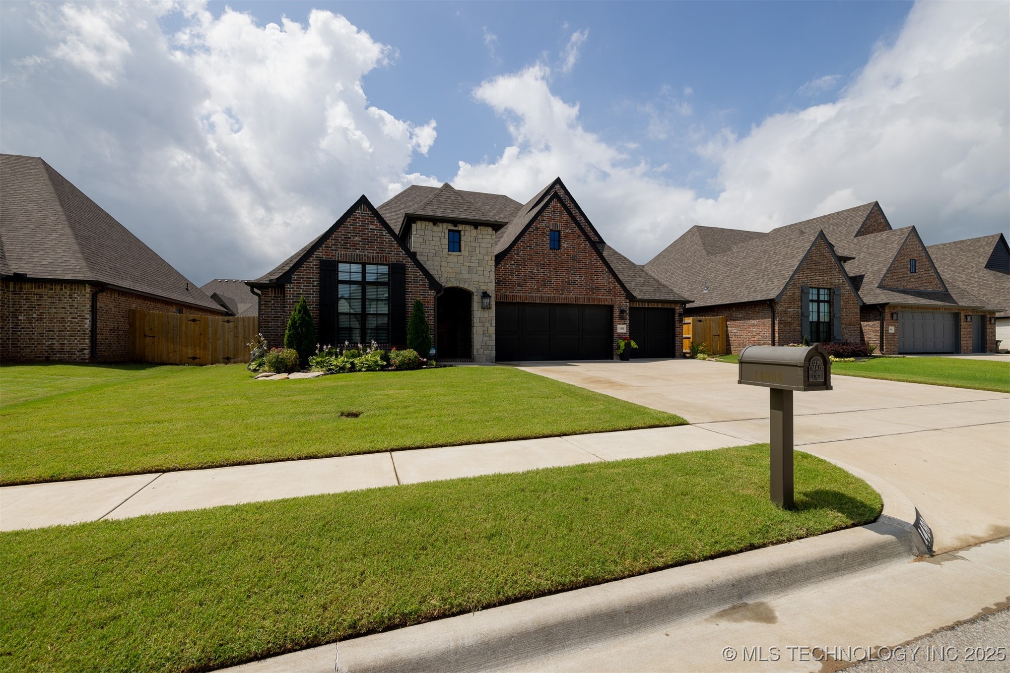 14804 E 77th Place North Property Photo 1