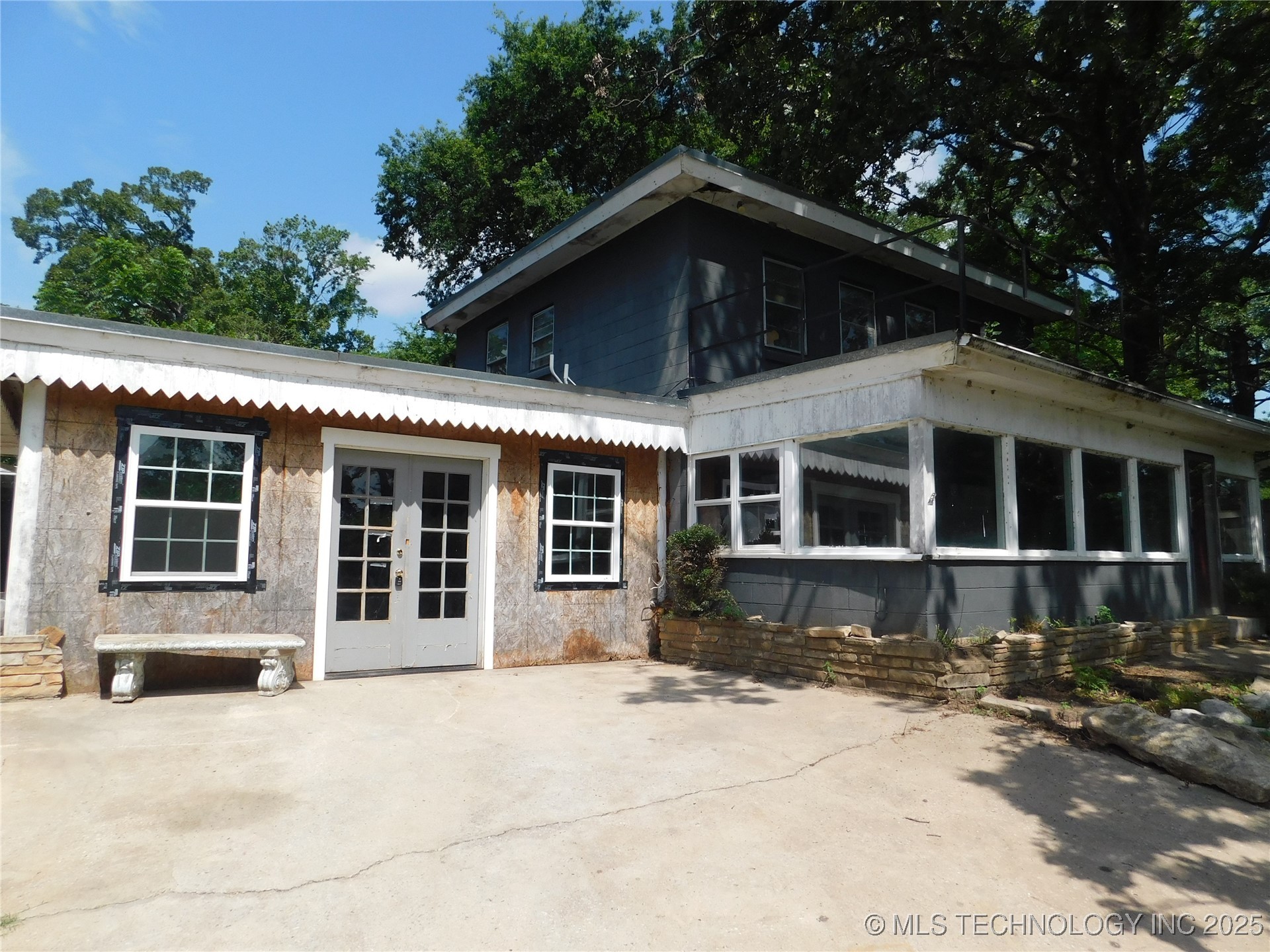 6216 E 104th Street N Property Photo 1