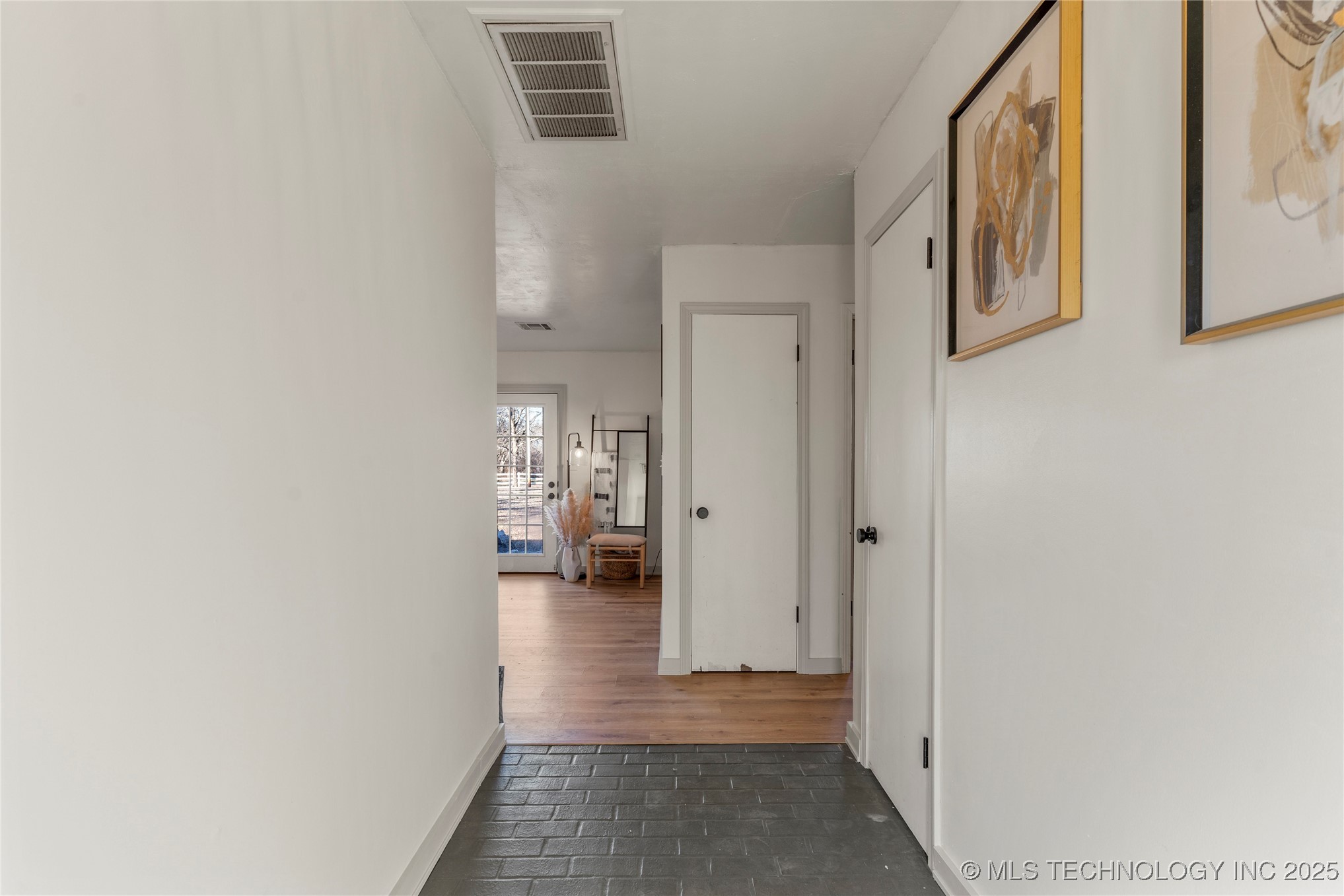 20202 S 4112 Road Property Photo 5