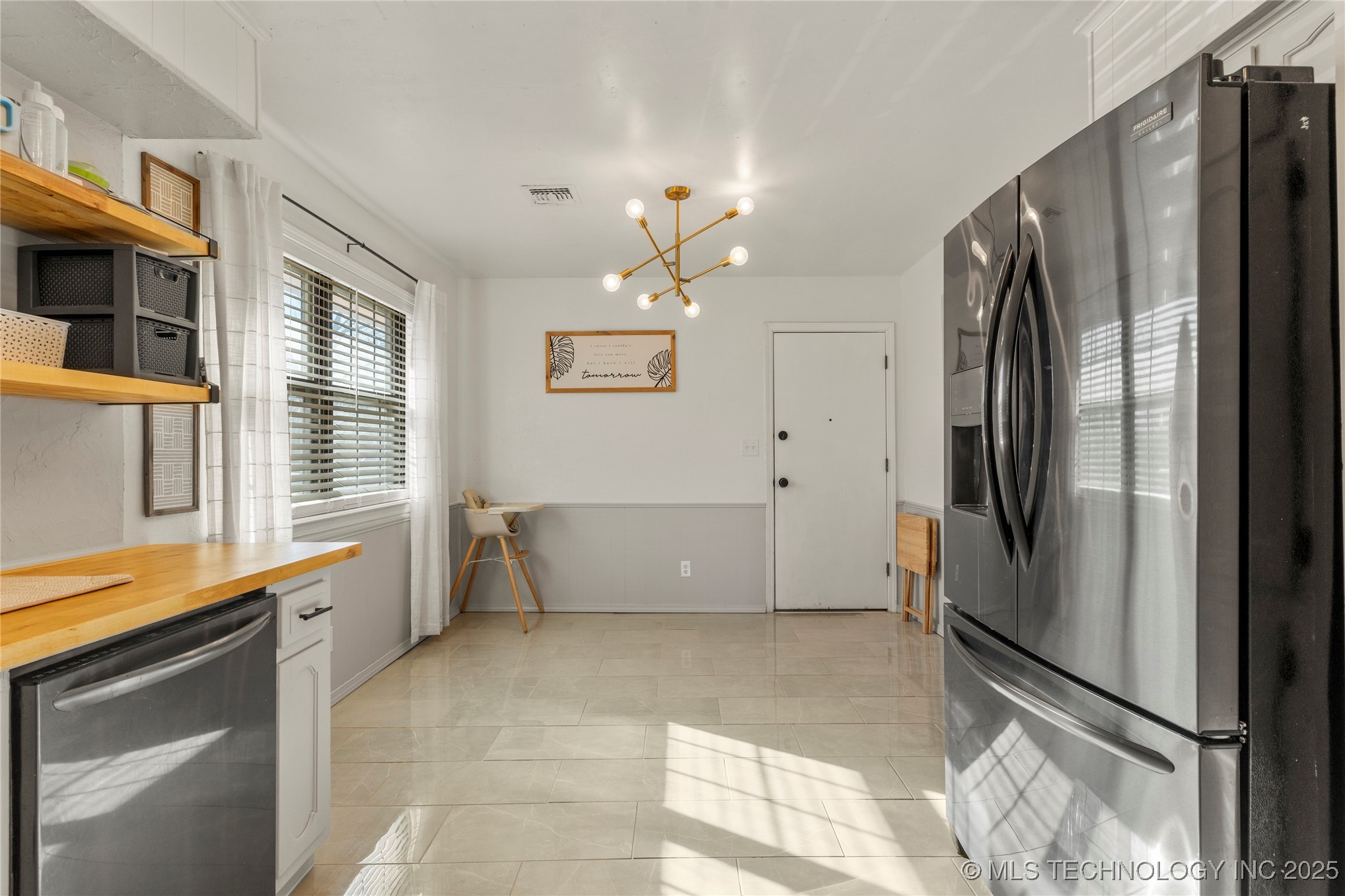 20202 S 4112 Road Property Photo 18