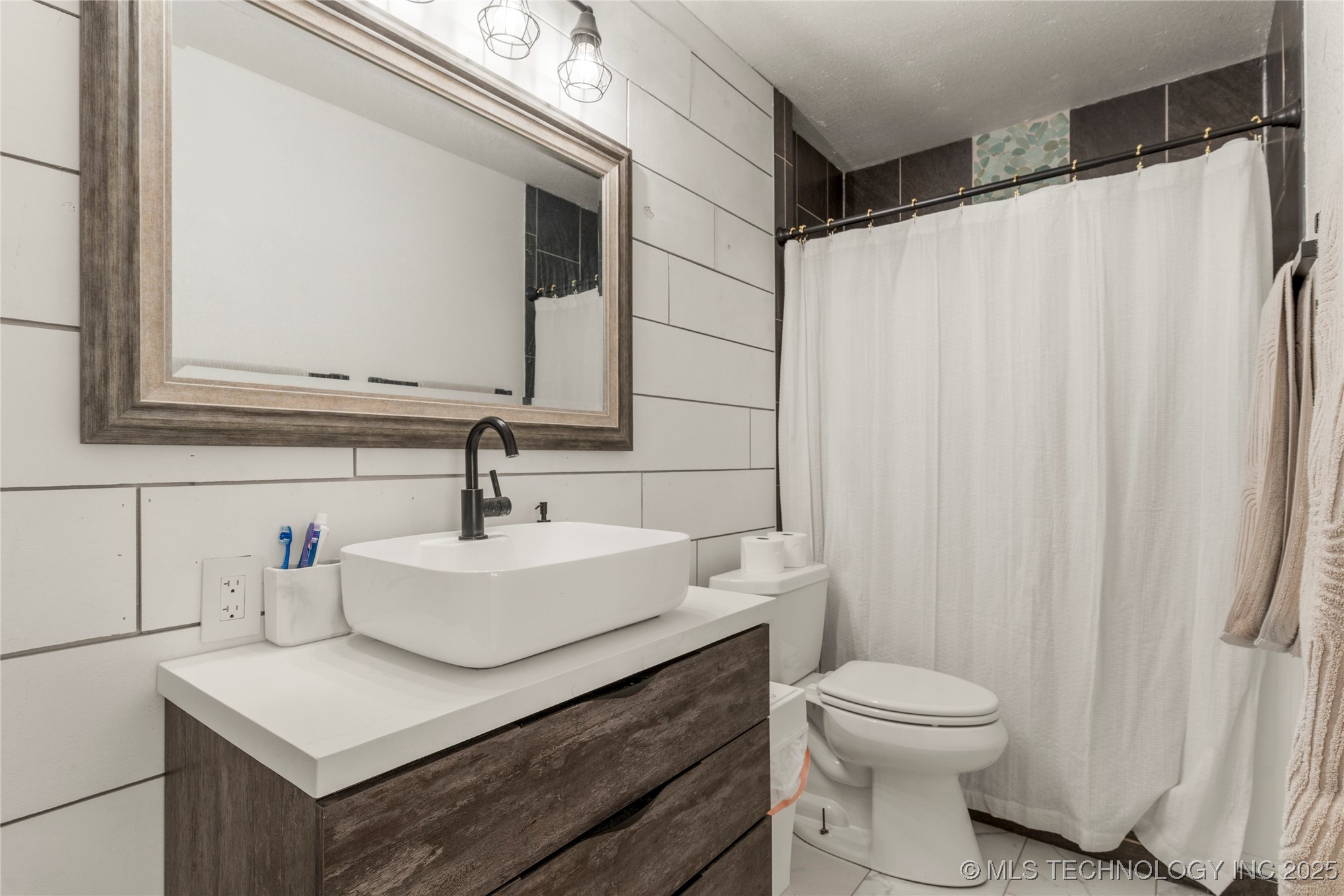 20202 S 4112 Road Property Photo 28