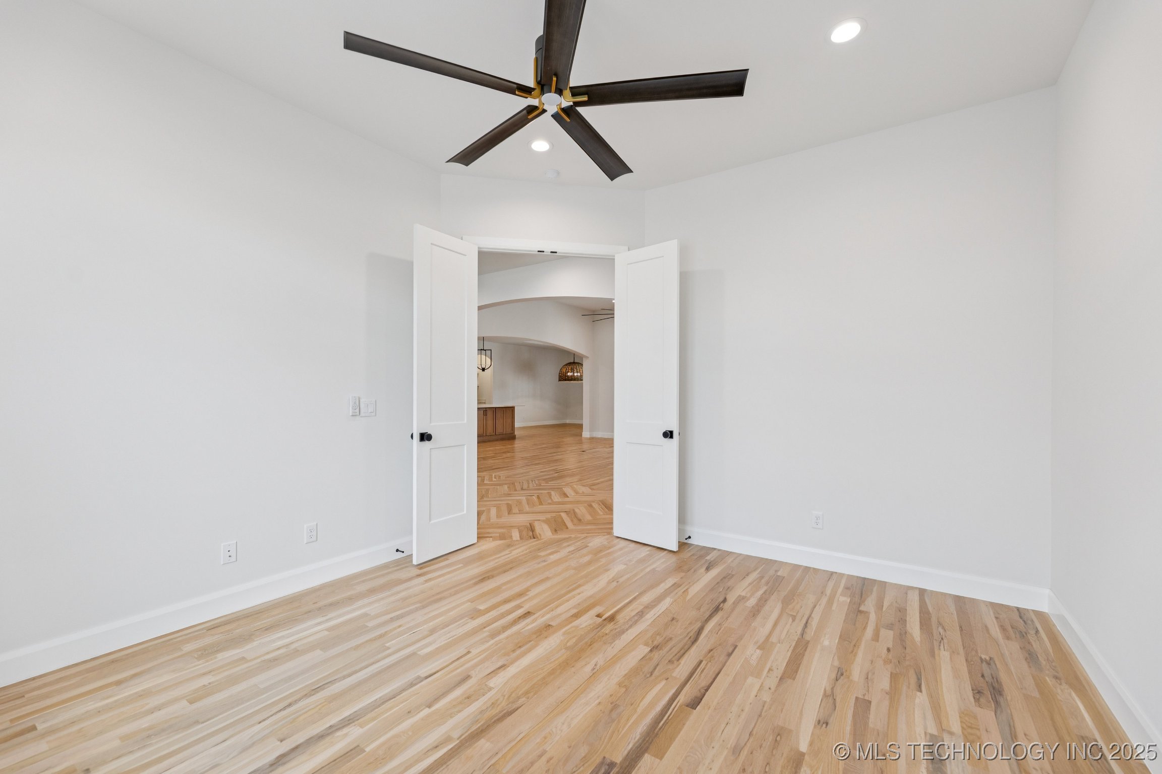 5817 W Vicksburg Street Property Photo 21