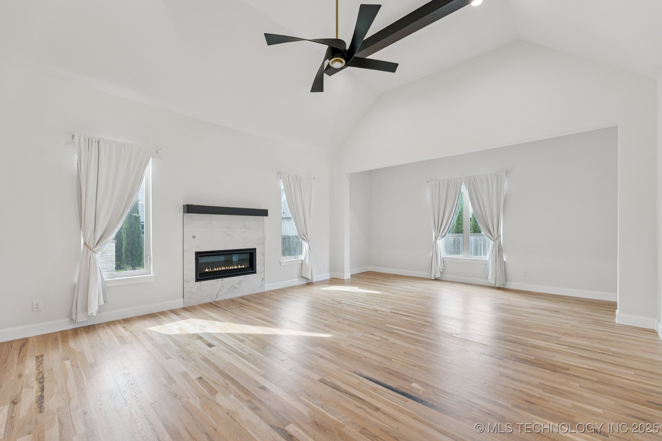 5817 W Vicksburg Street Property Photo 22