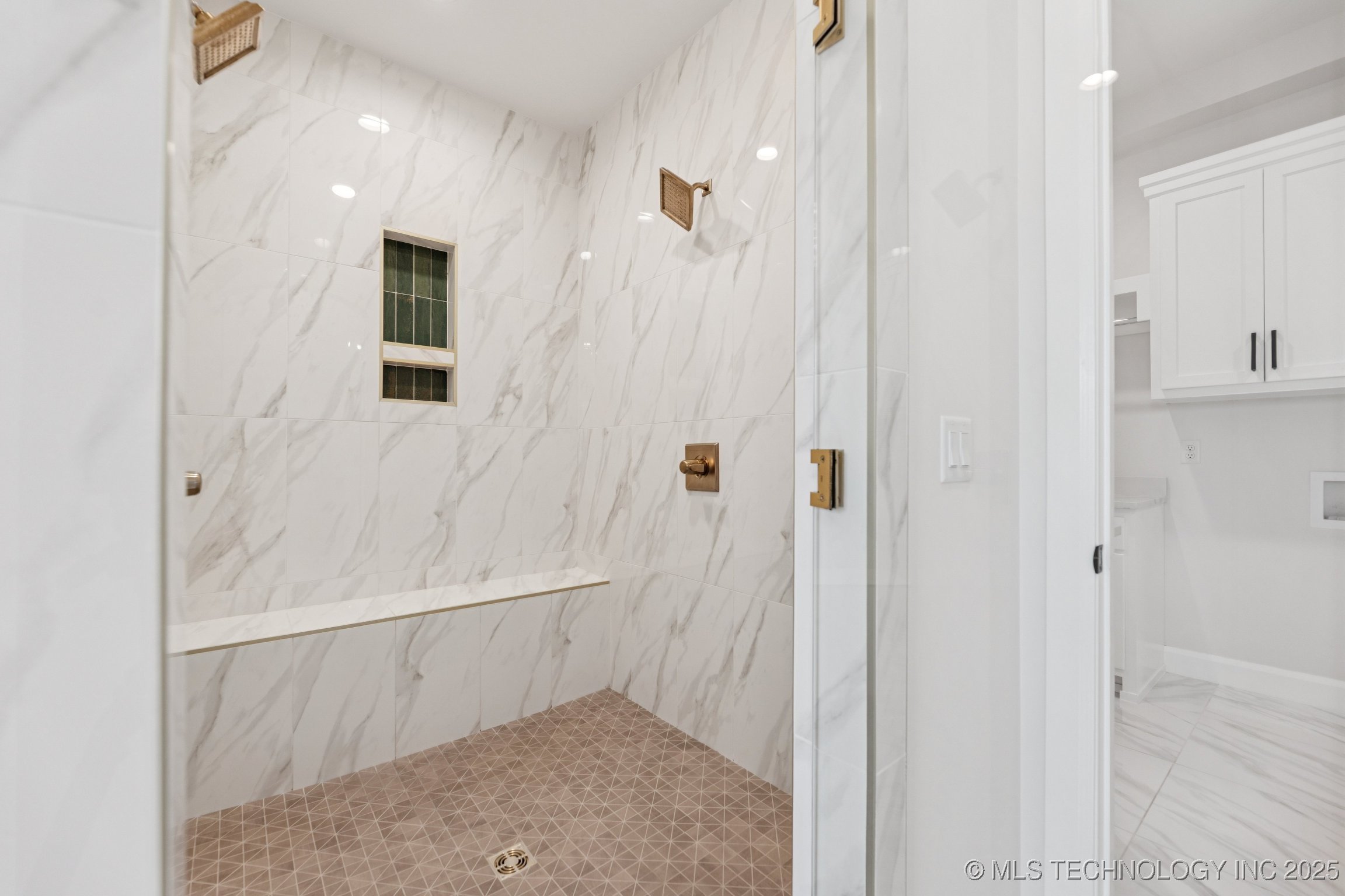 5817 W Vicksburg Street Property Photo 27