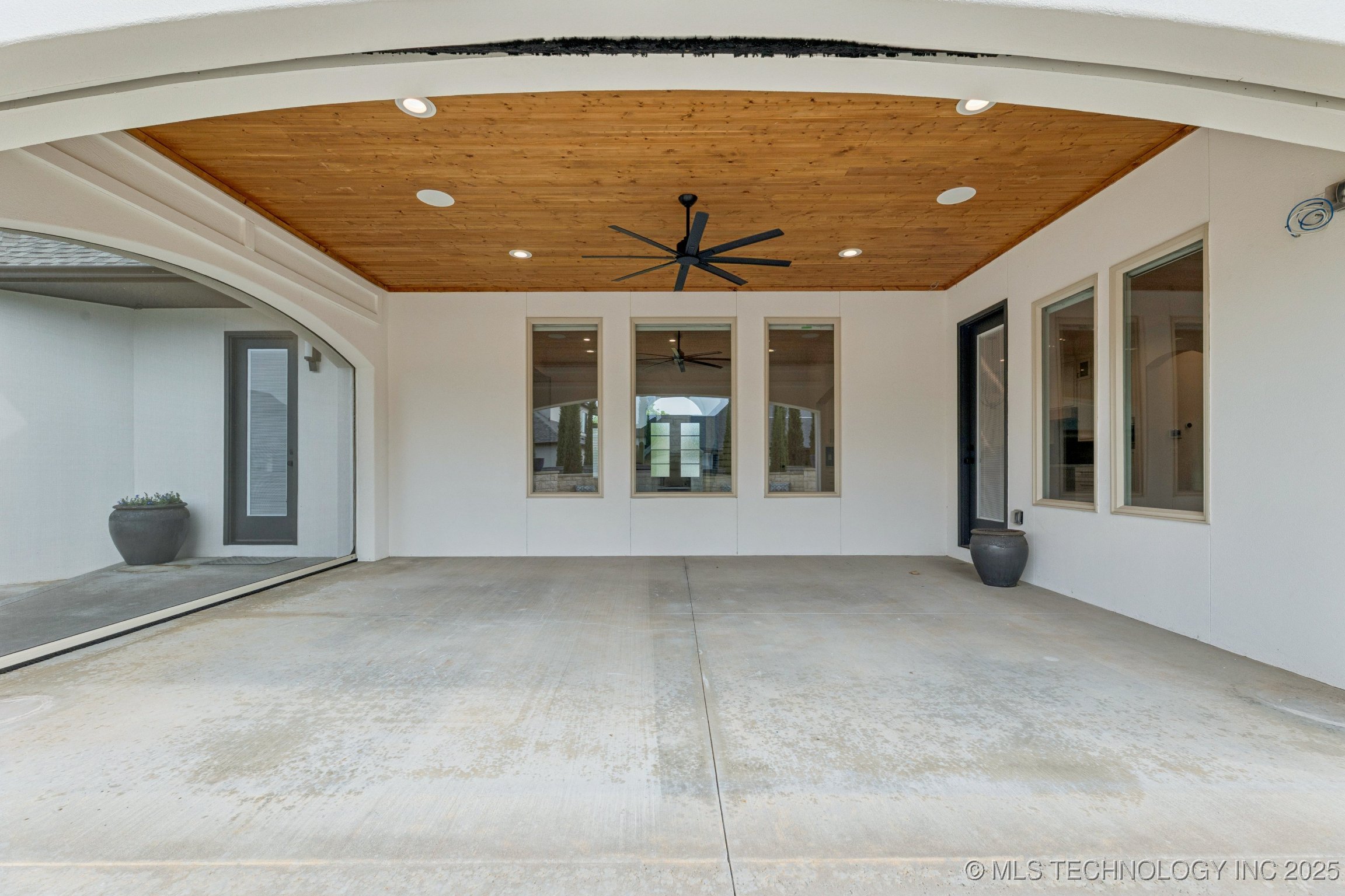 5817 W Vicksburg Street Property Photo 48