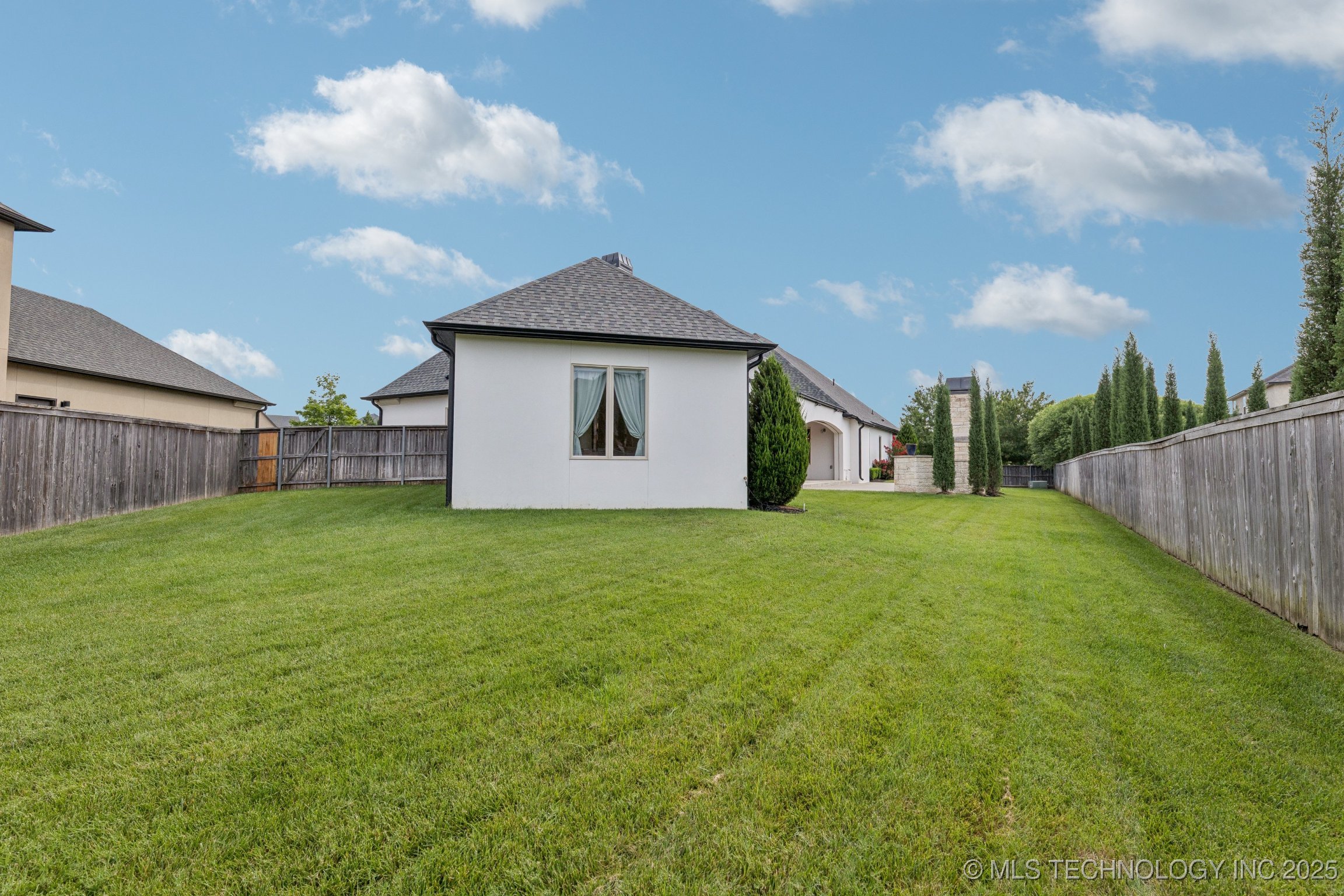 5817 W Vicksburg Street Property Photo 51