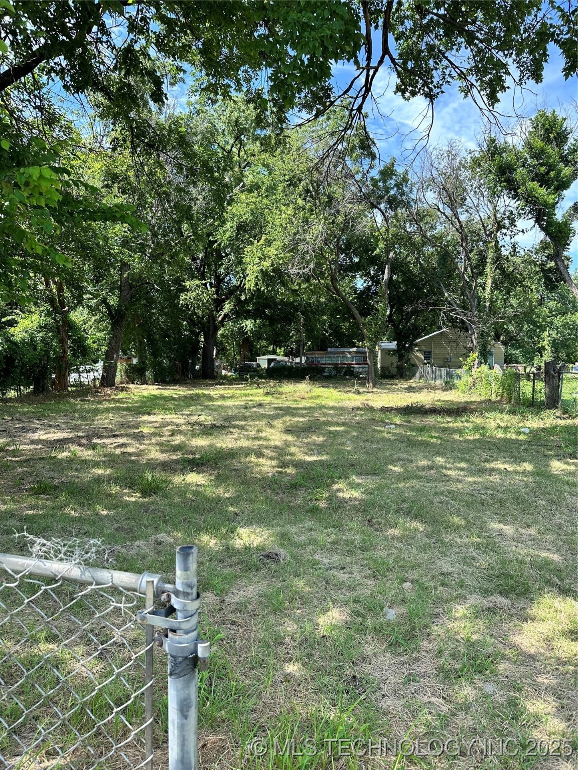 5909 W 10th Street Property Photo 1