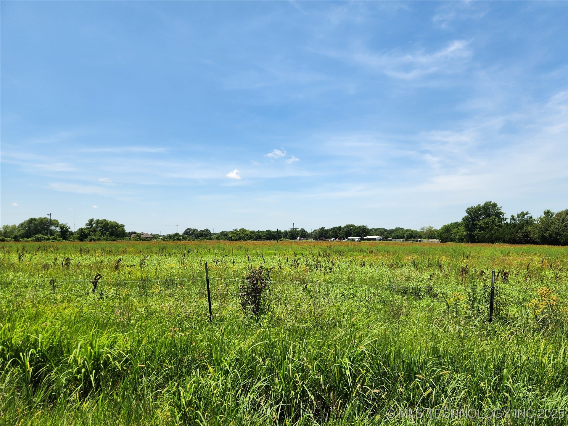 N 435 Road Property Photo 1