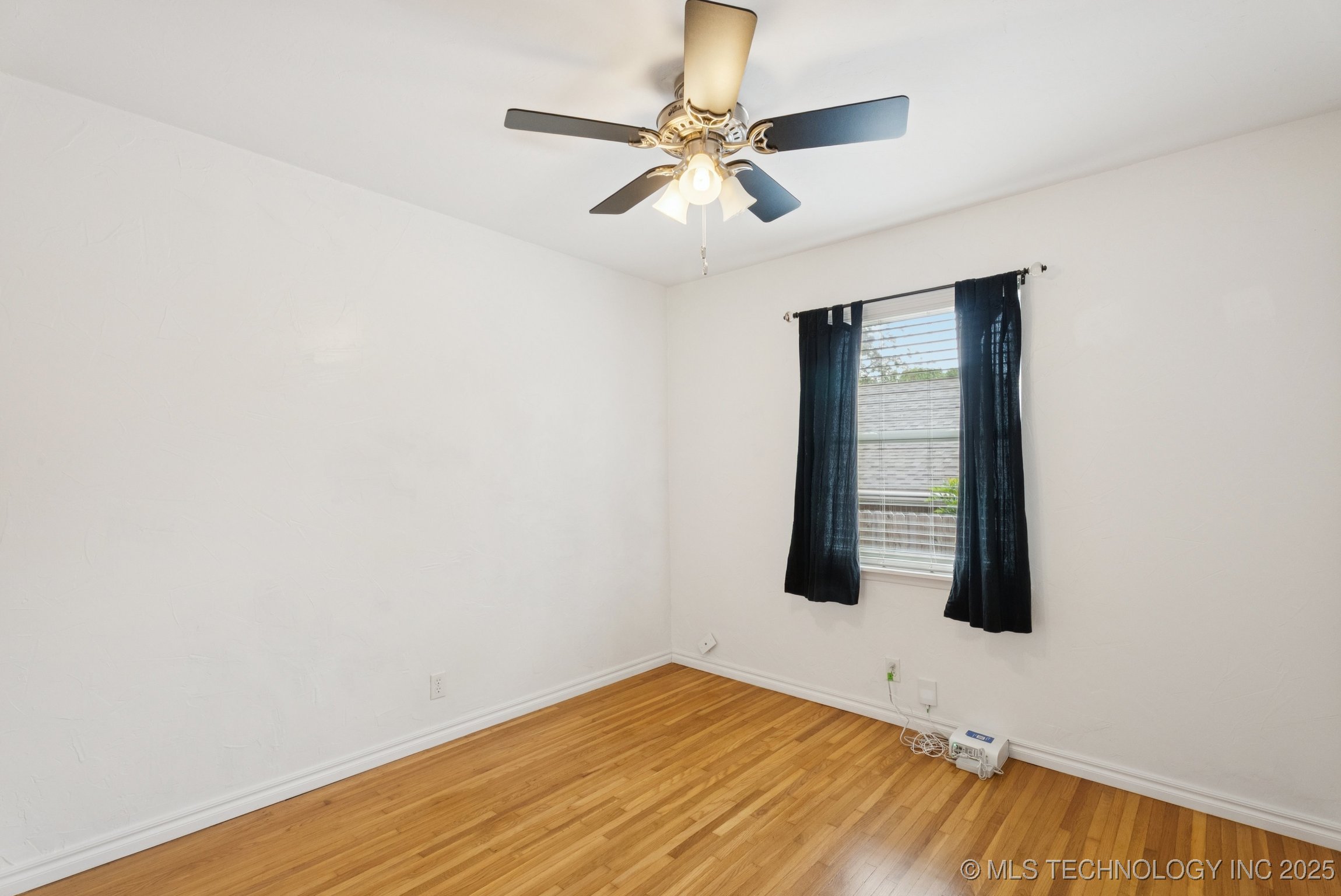 7548 E 27th Place Property Photo 21