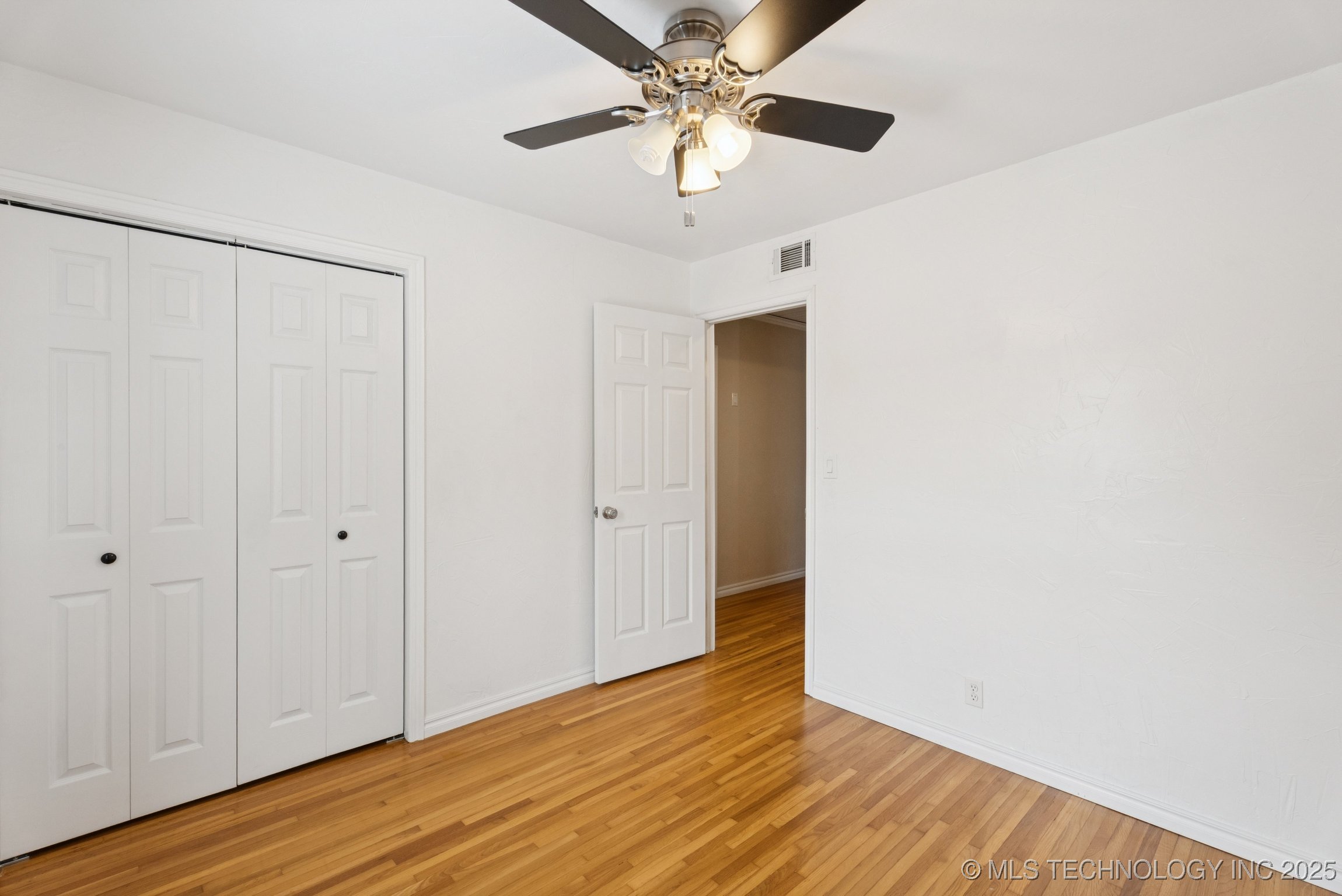 7548 E 27th Place Property Photo 22