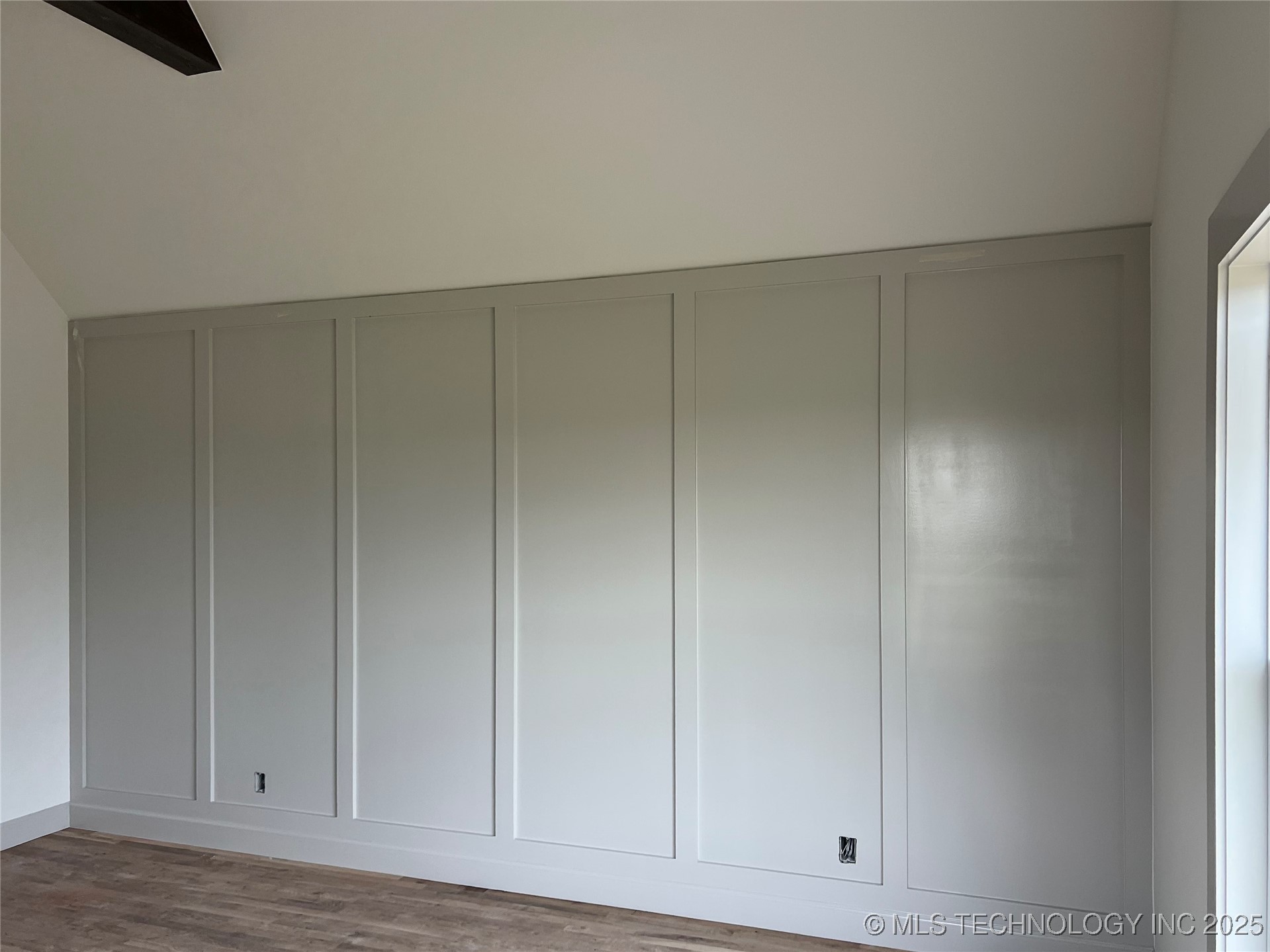 2718 E 134th Circle Property Photo 5