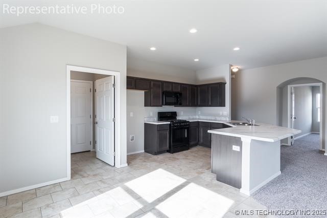 8402 E Queens Street Property Photo 6