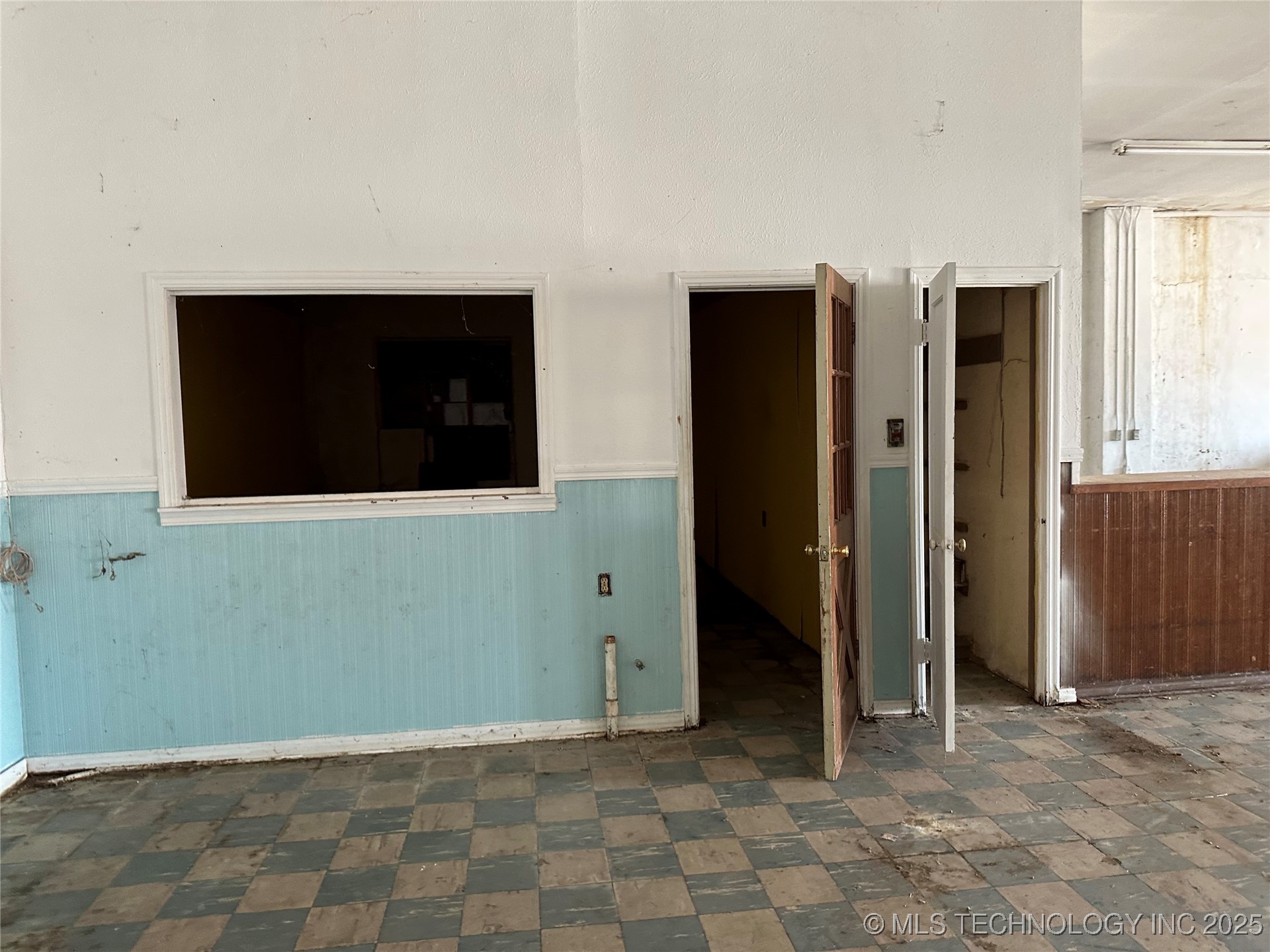 11003 Highway 76 Property Photo 4