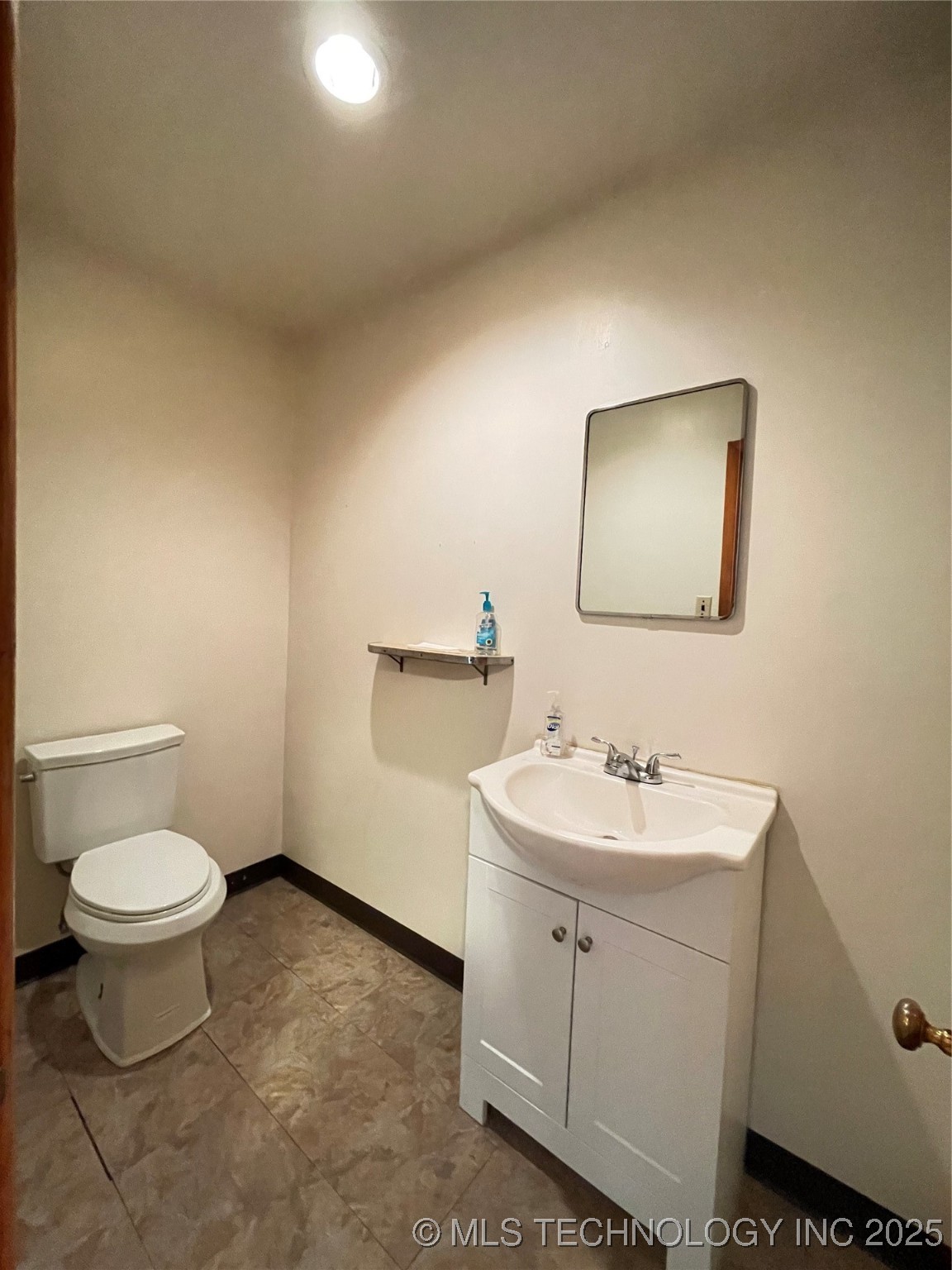 112 S Highland Avenue Property Photo 25
