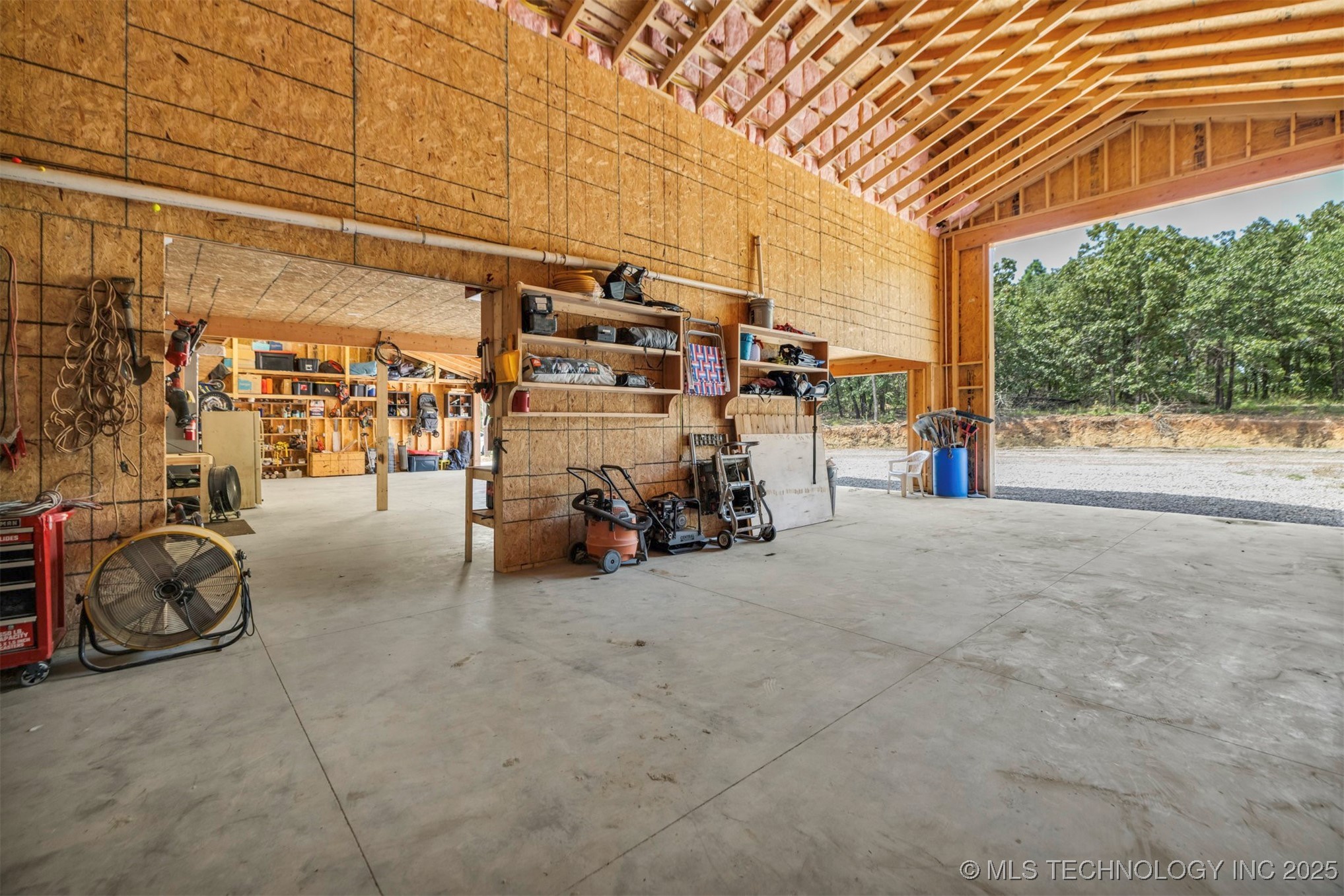 9900 S Postoak Road Property Photo 48