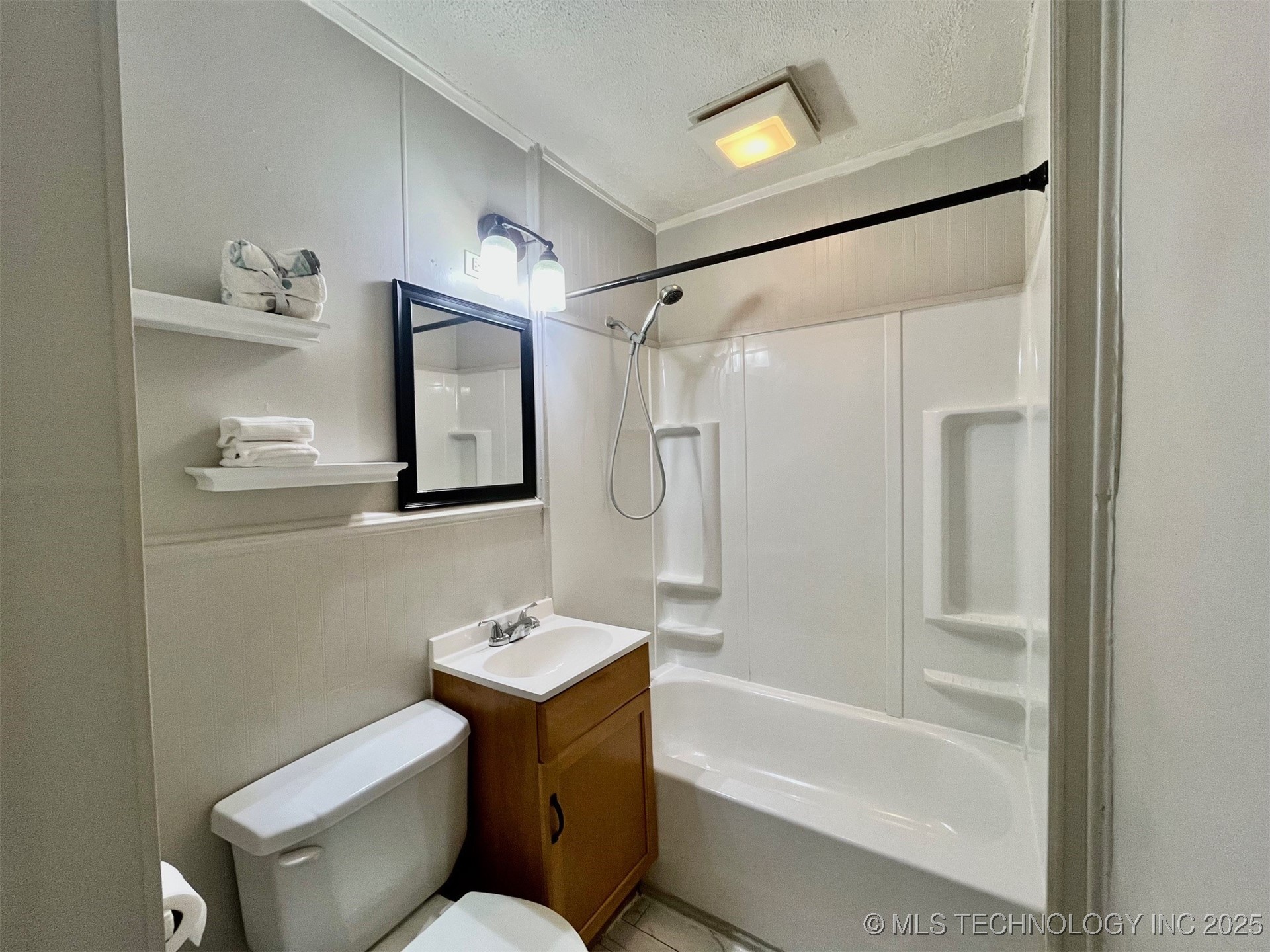 401 N Orphan Street Property Photo 8