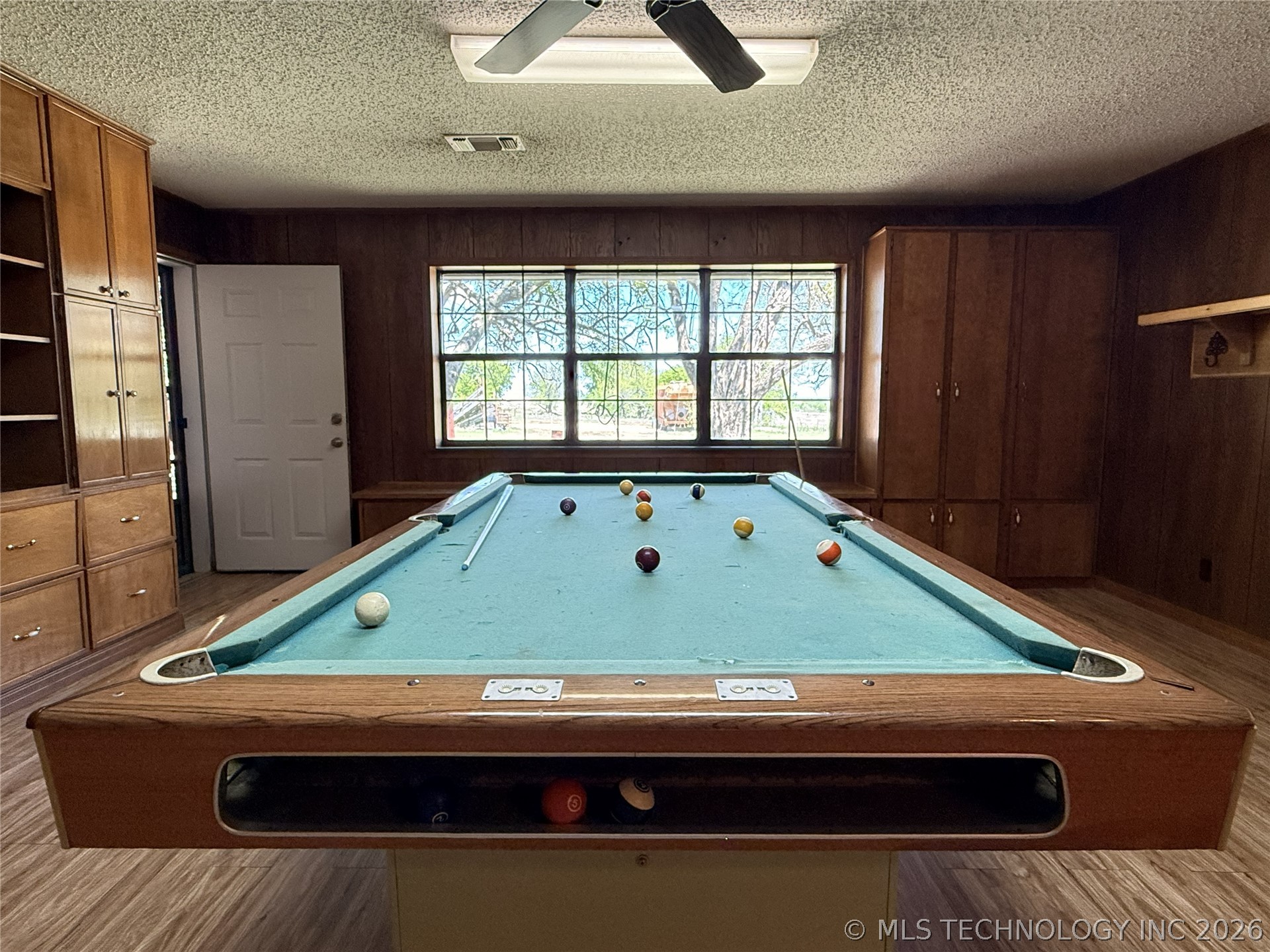 2343 E 2050 Property Photo 14