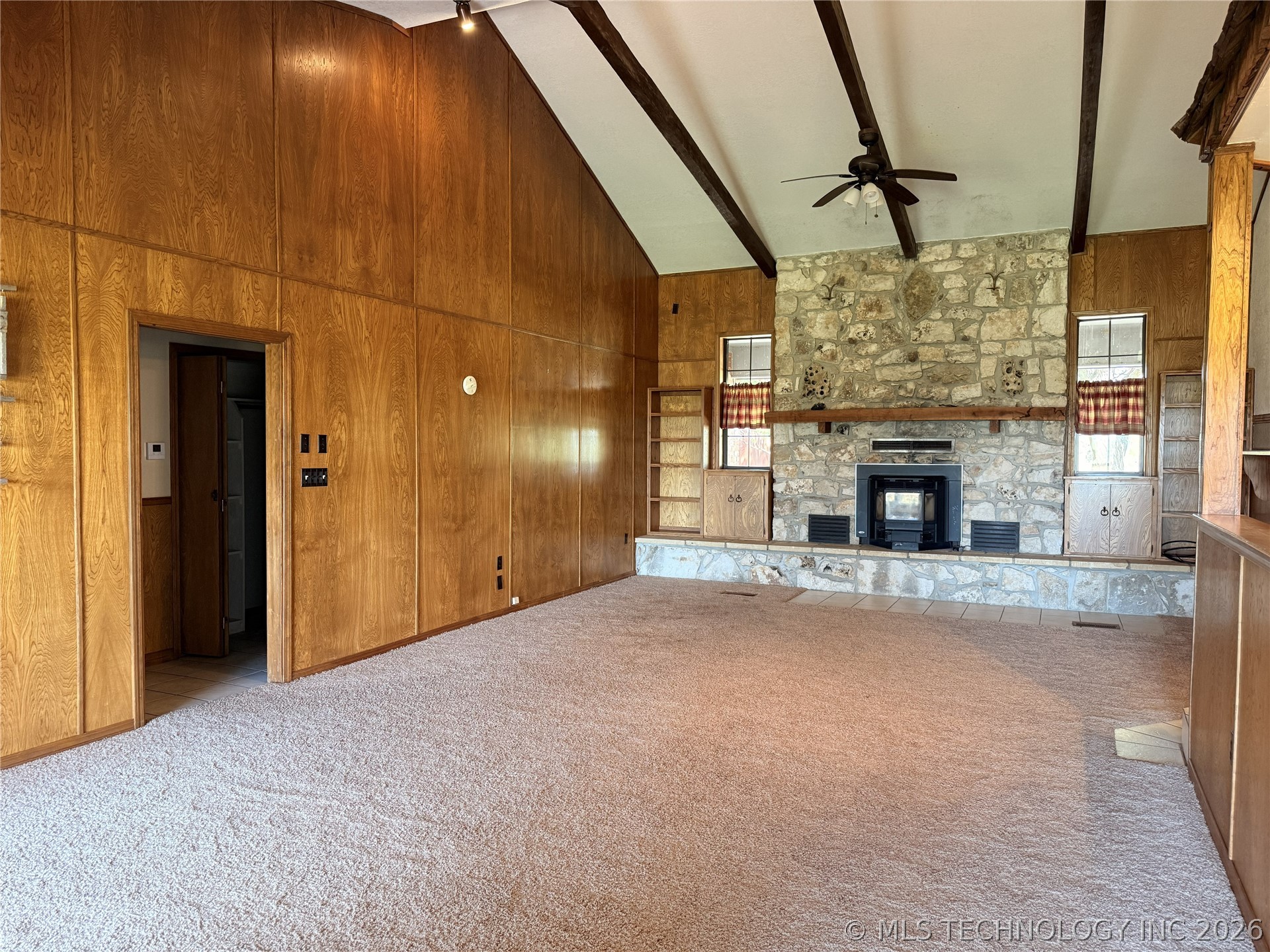 2343 E 2050 Property Photo 17