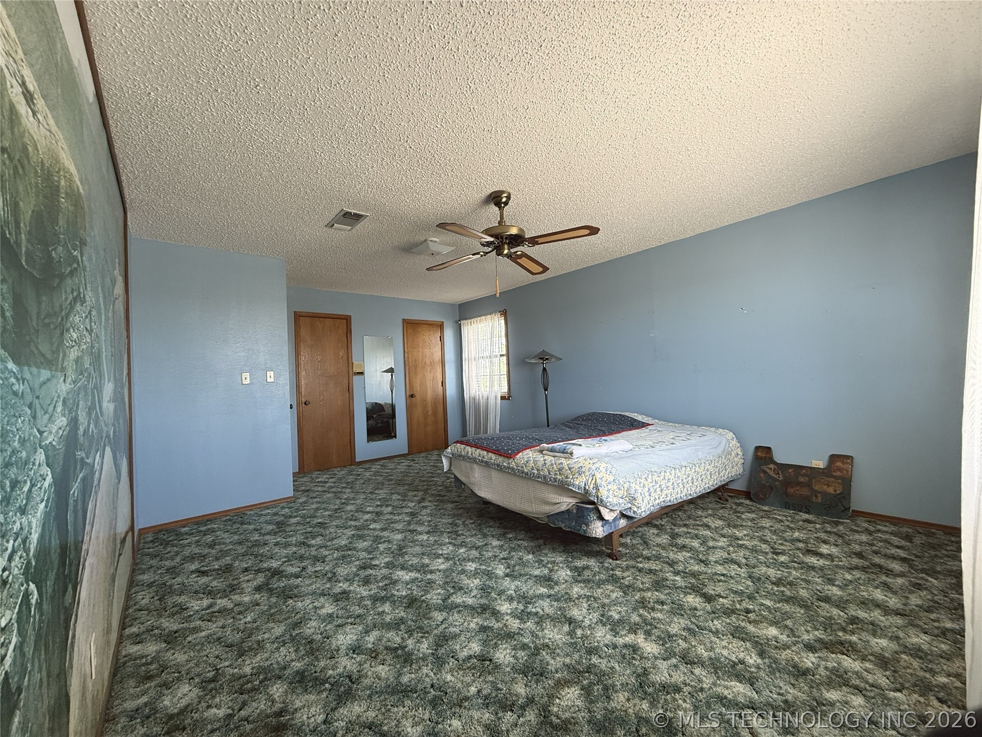 2343 E 2050 Property Photo 26