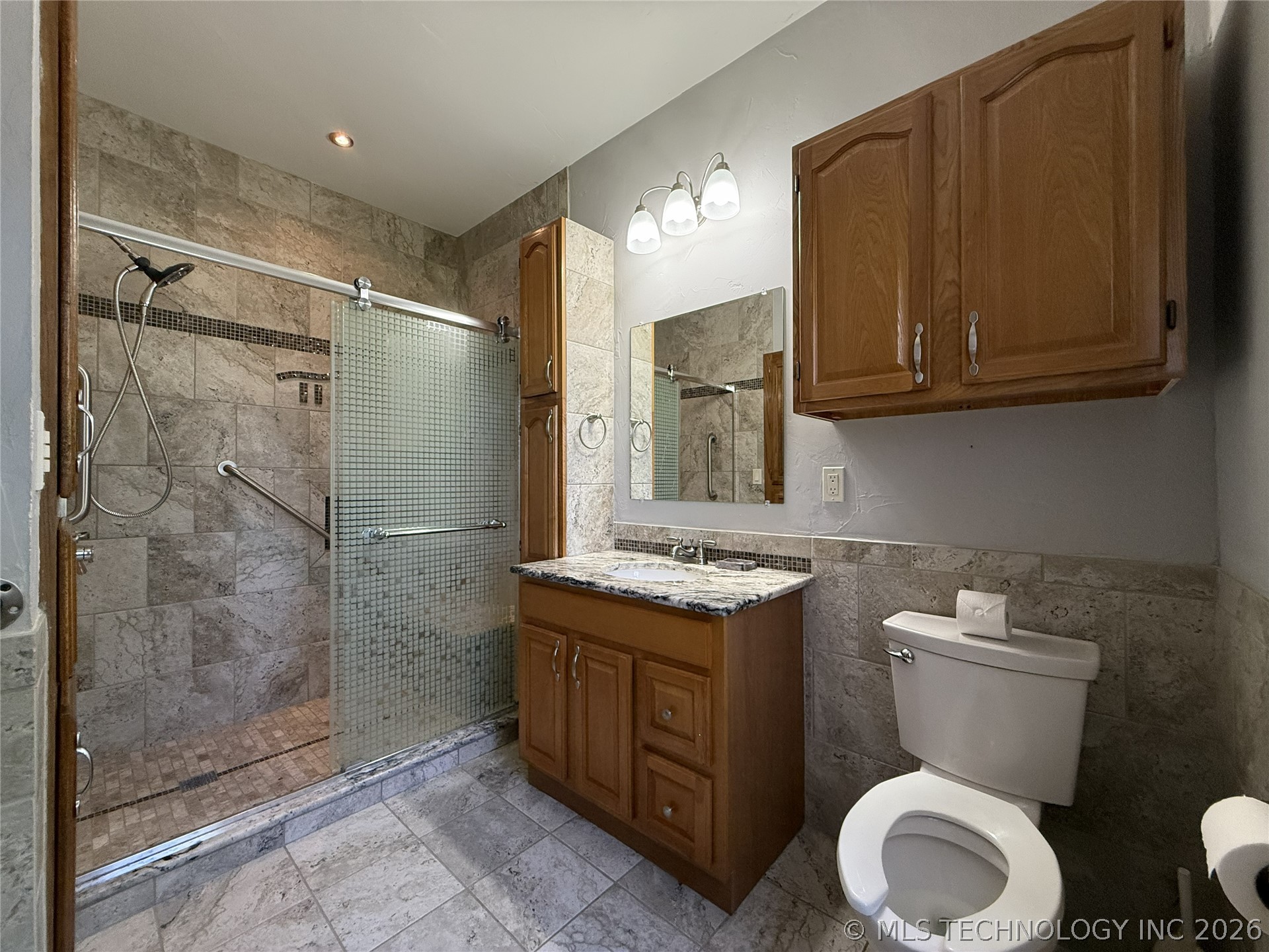 2343 E 2050 Property Photo 39