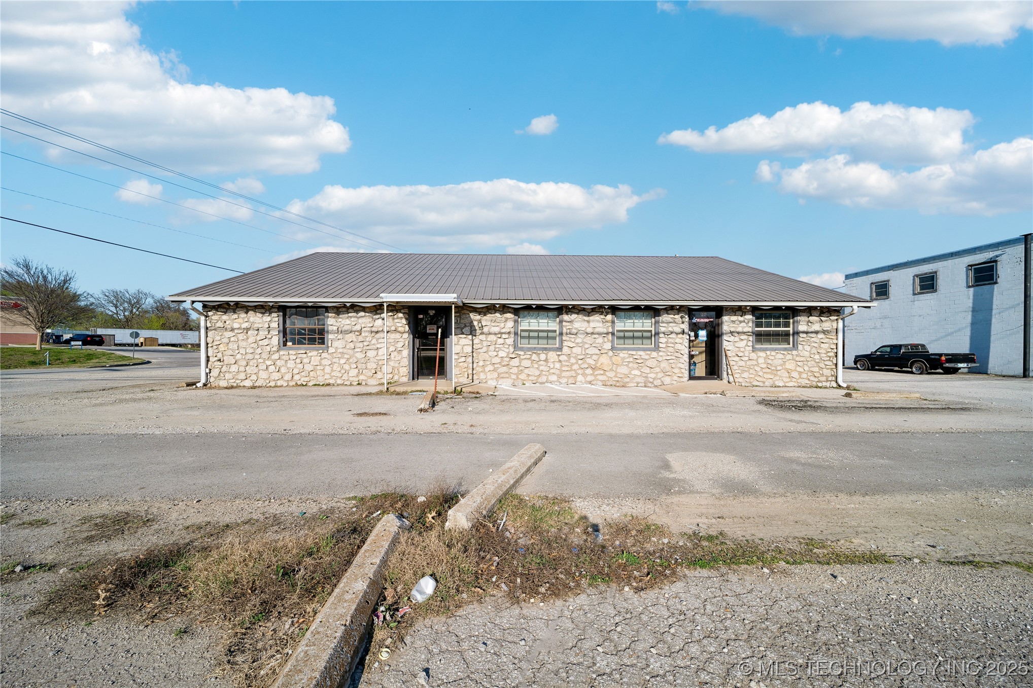 12127 S State Hwy 51 Highway Property Photo 5