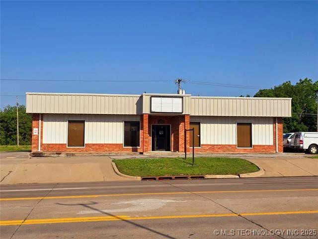 330 S Mill Street Property Photo 1