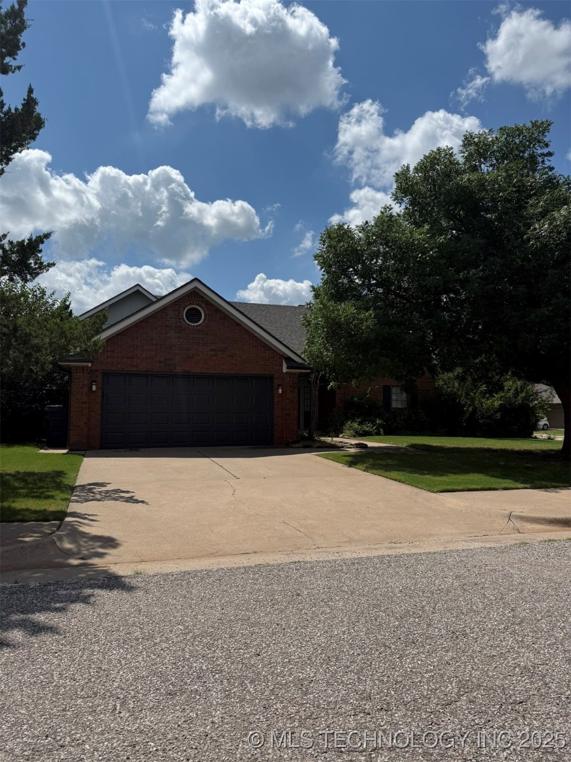 15517 Juniper Drive Property Photo 1