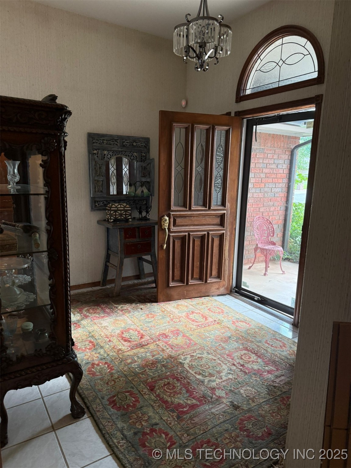 15517 Juniper Drive Property Photo 5