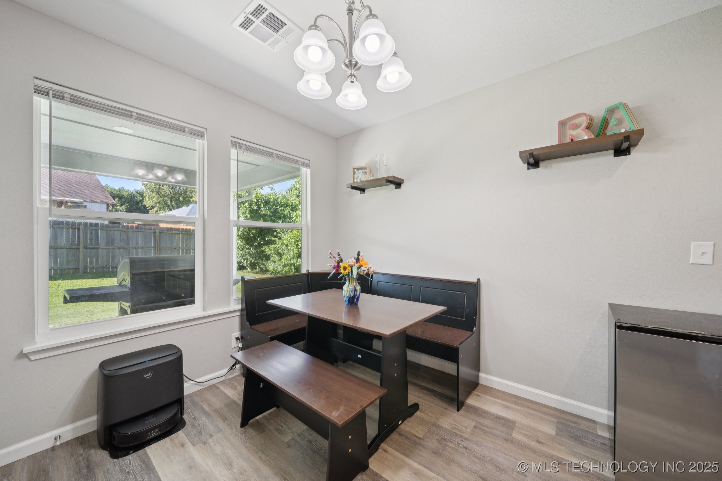2509 W Iola Street Property Photo 19