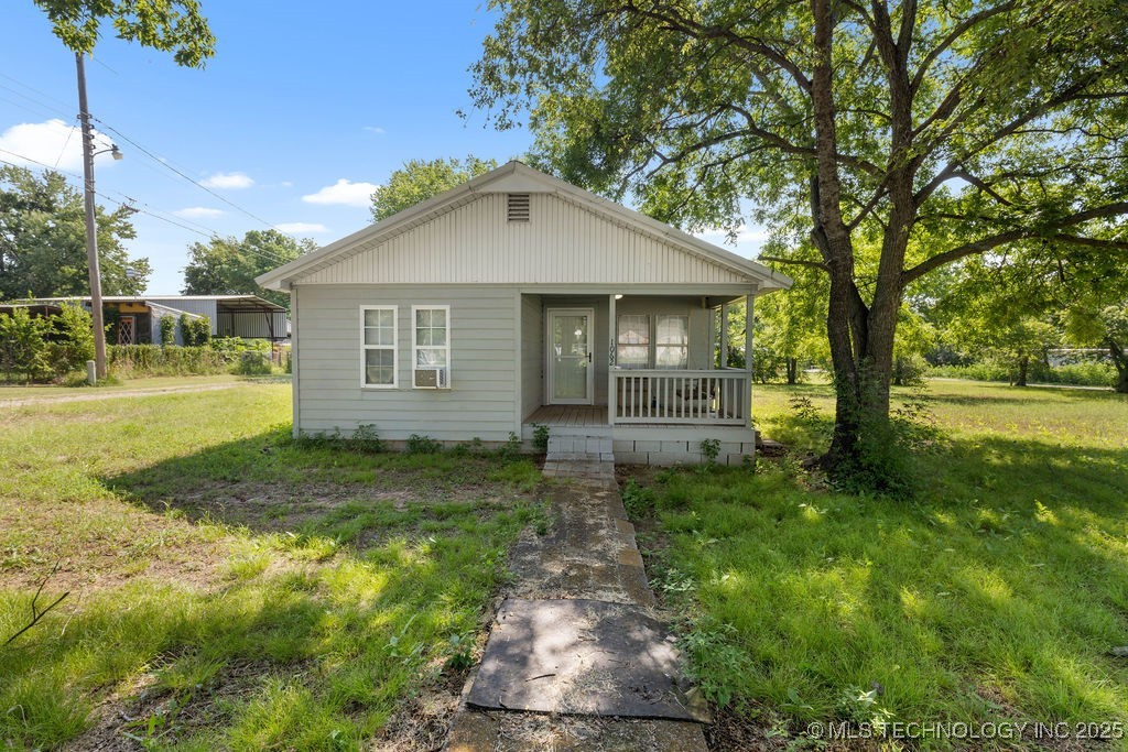 1062 5th Street Property Photo 1