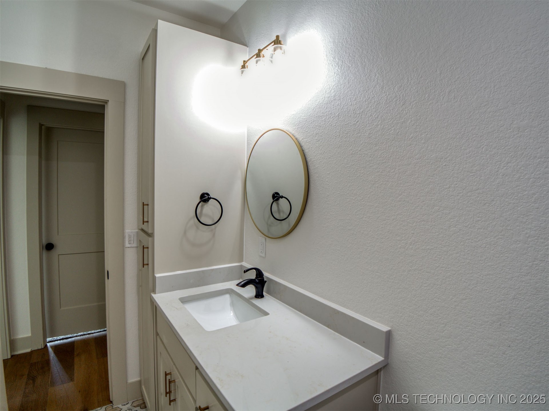 1193 Wild Indigo Circle Property Photo 22