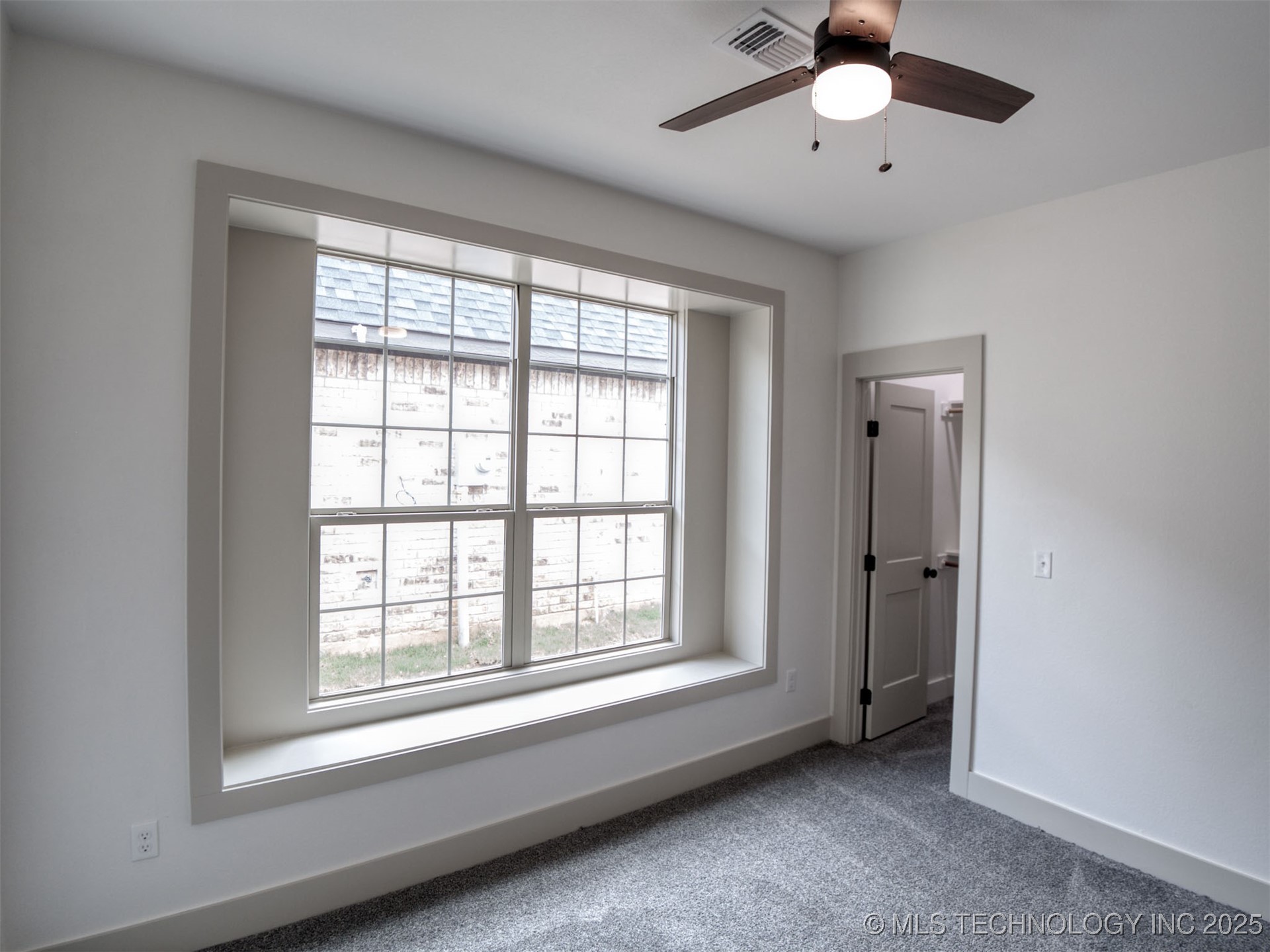 1193 Wild Indigo Circle Property Photo 25