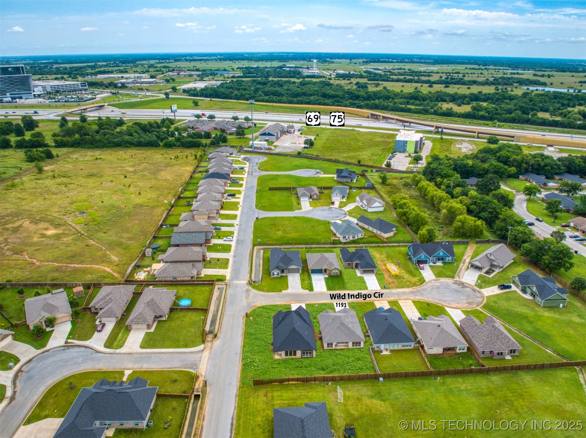 1193 Wild Indigo Circle Property Photo 43