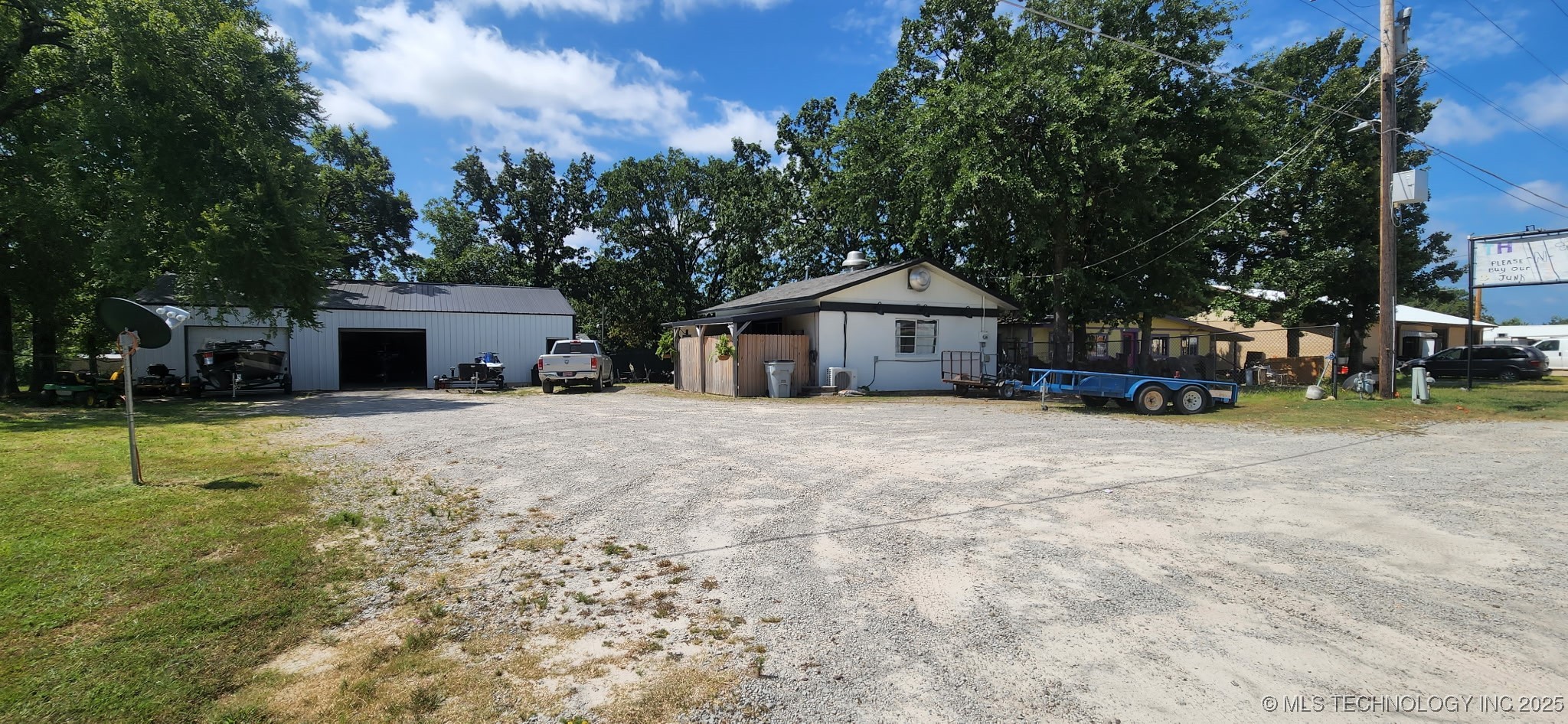 419042 Texanna Property Photo 1