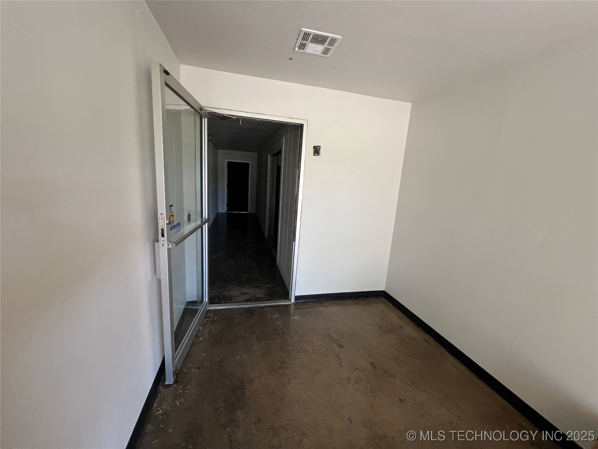 6600 E Main Street Property Photo 11