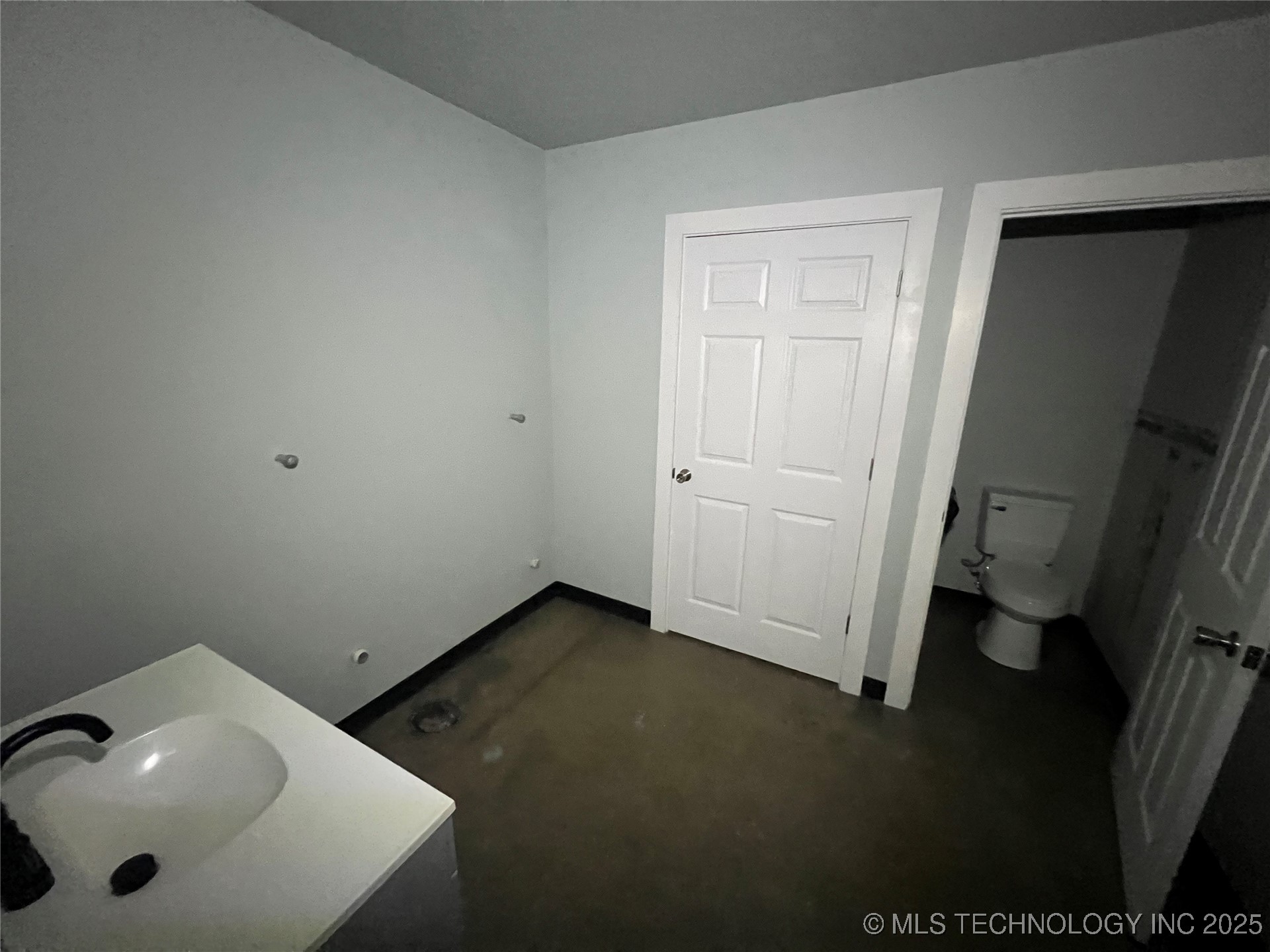 6600 E Main Street Property Photo 13