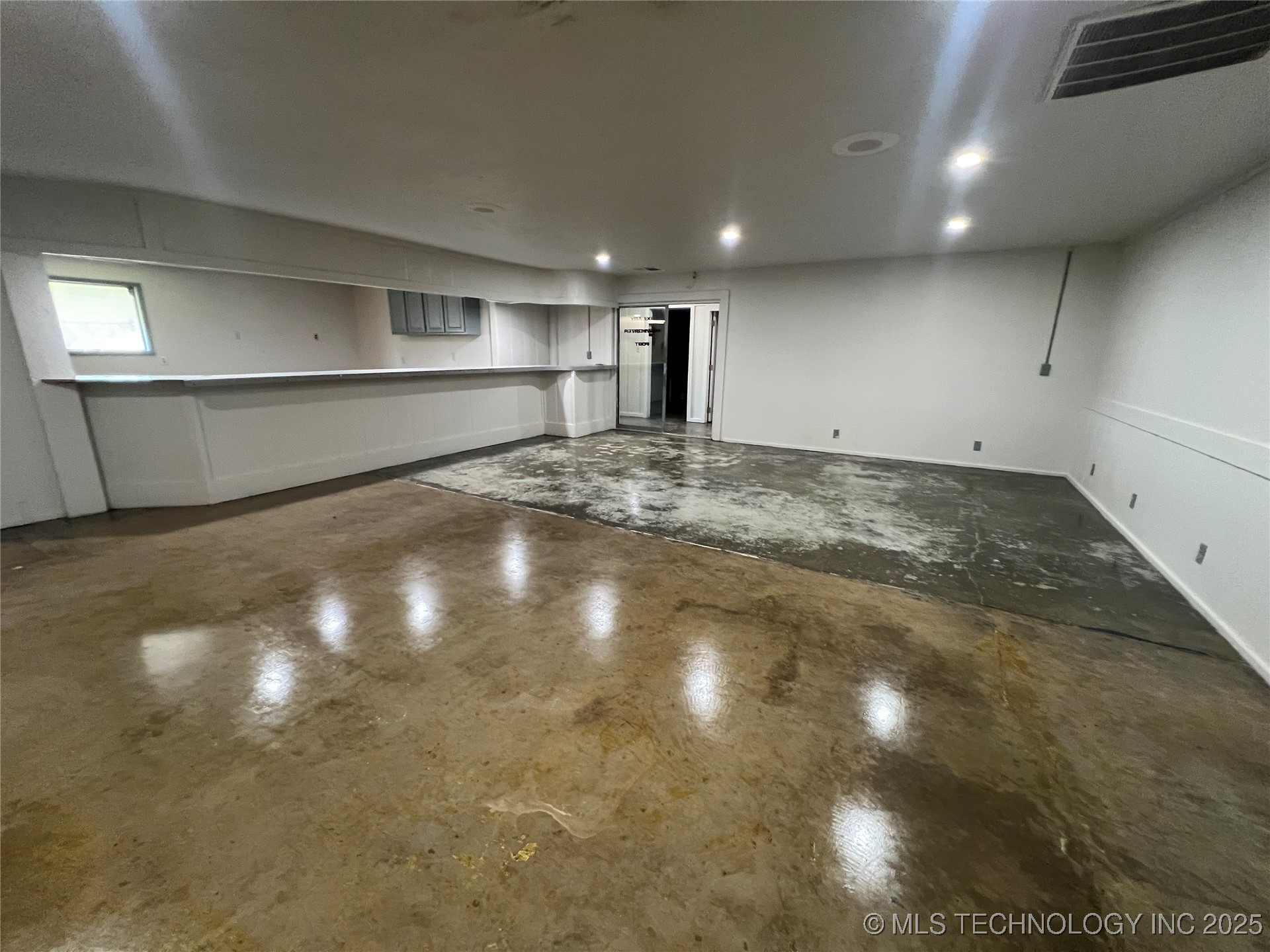 6600 E Main Street Property Photo 38