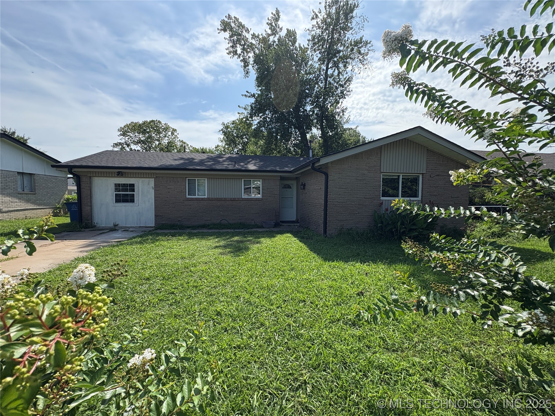105 S 189th East Avenue Property Photo 1
