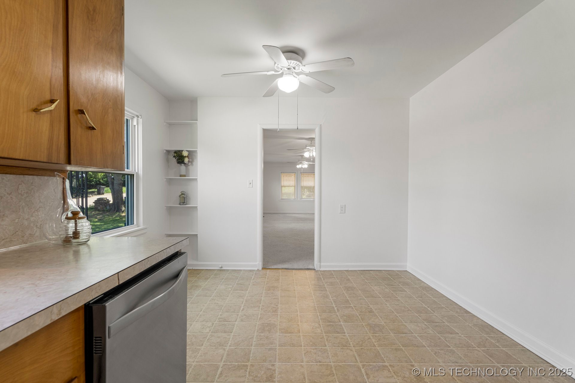 4716 E 5th Place Property Photo 14