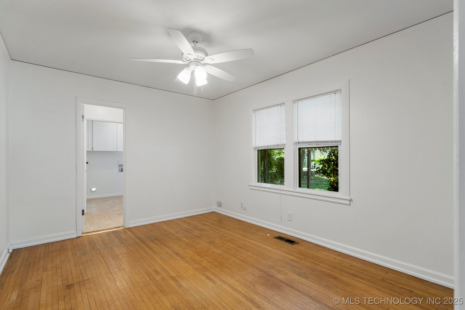 4716 E 5th Place Property Photo 17