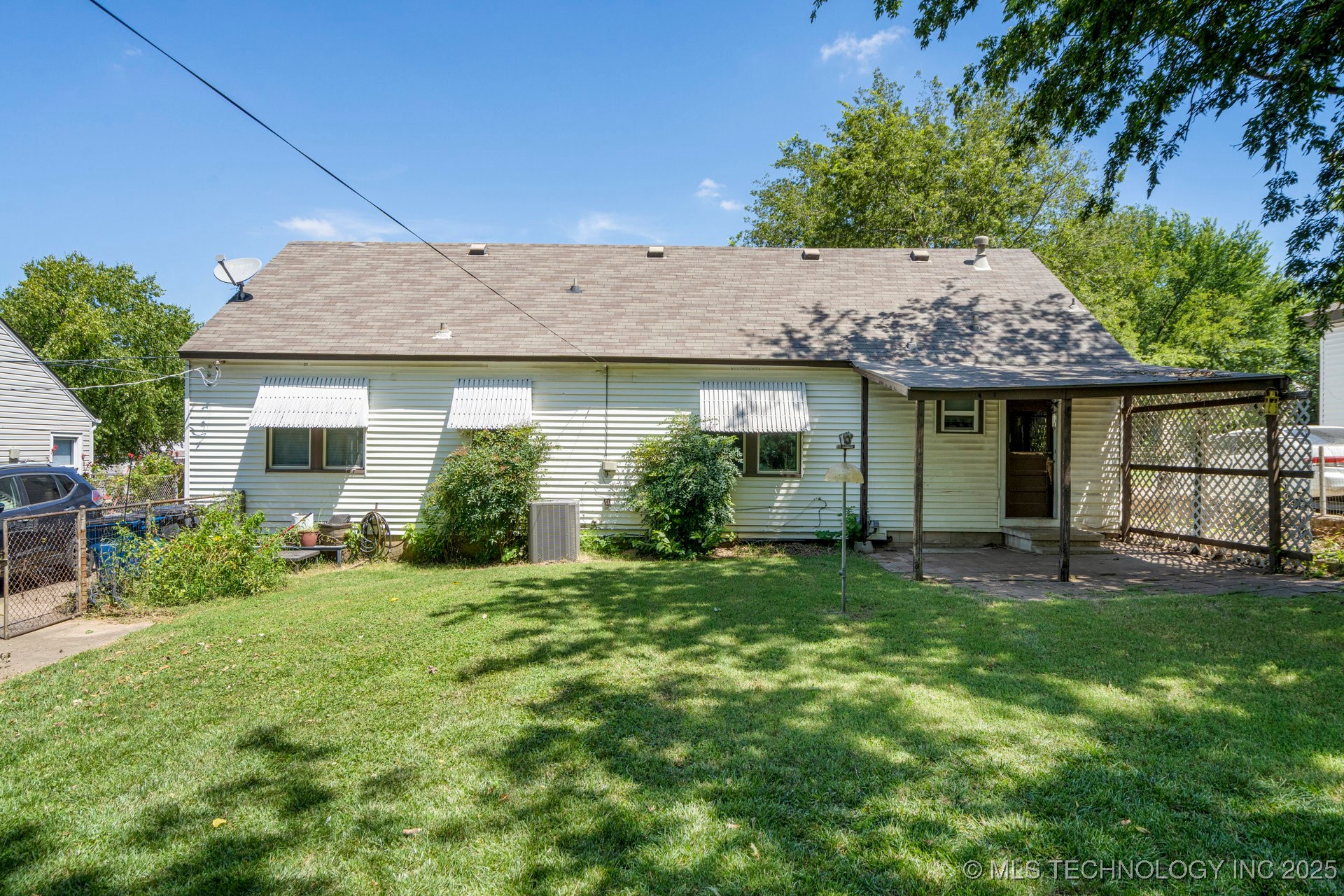 4716 E 5th Place Property Photo 27