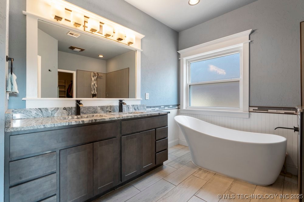 4217 S Palm Avenue Property Photo 44